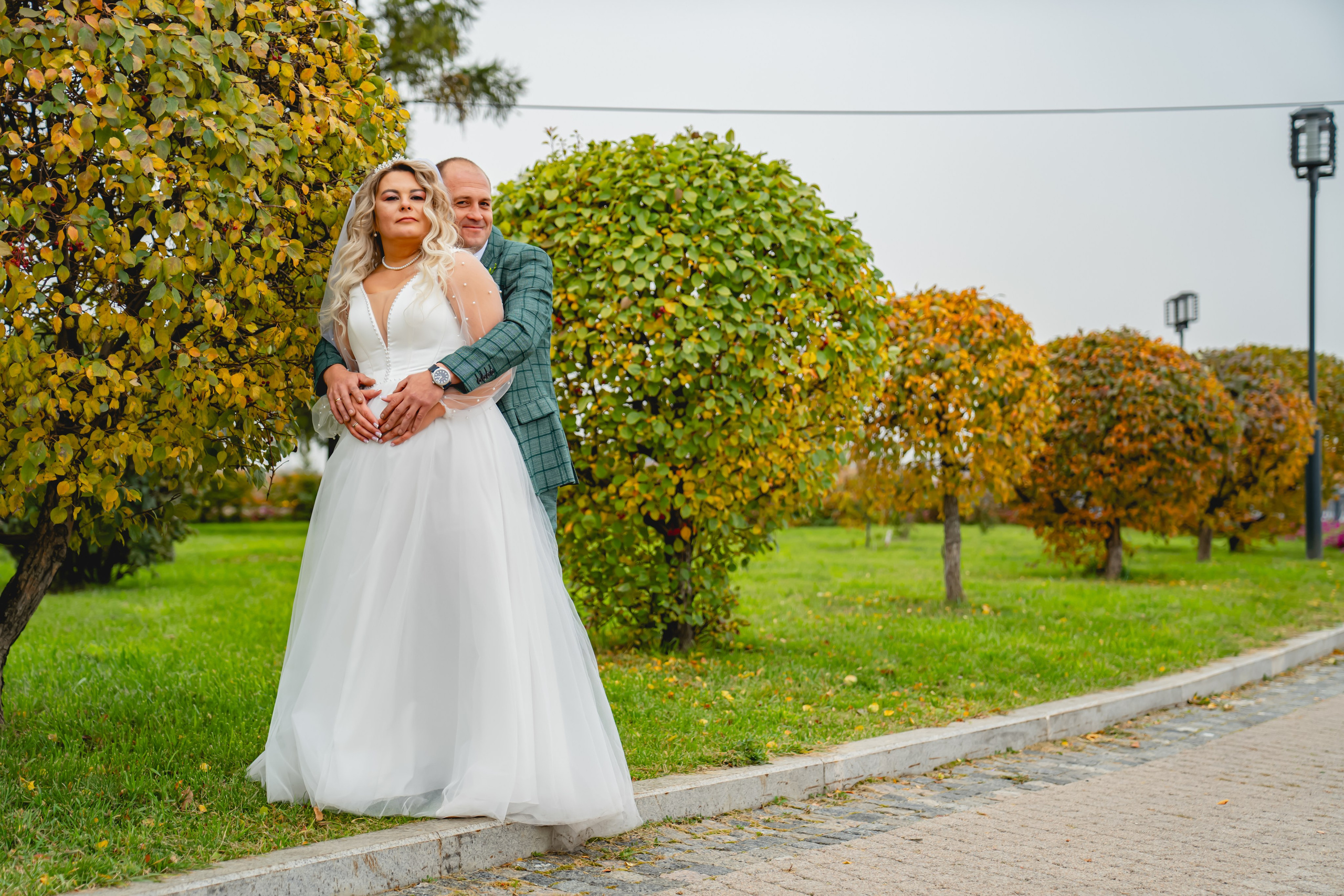 Осенняя Свадьба 2024. Занимаюсь профессиональной фотографией и живу рядом с Байкалом. Работаю в разных жанрах
