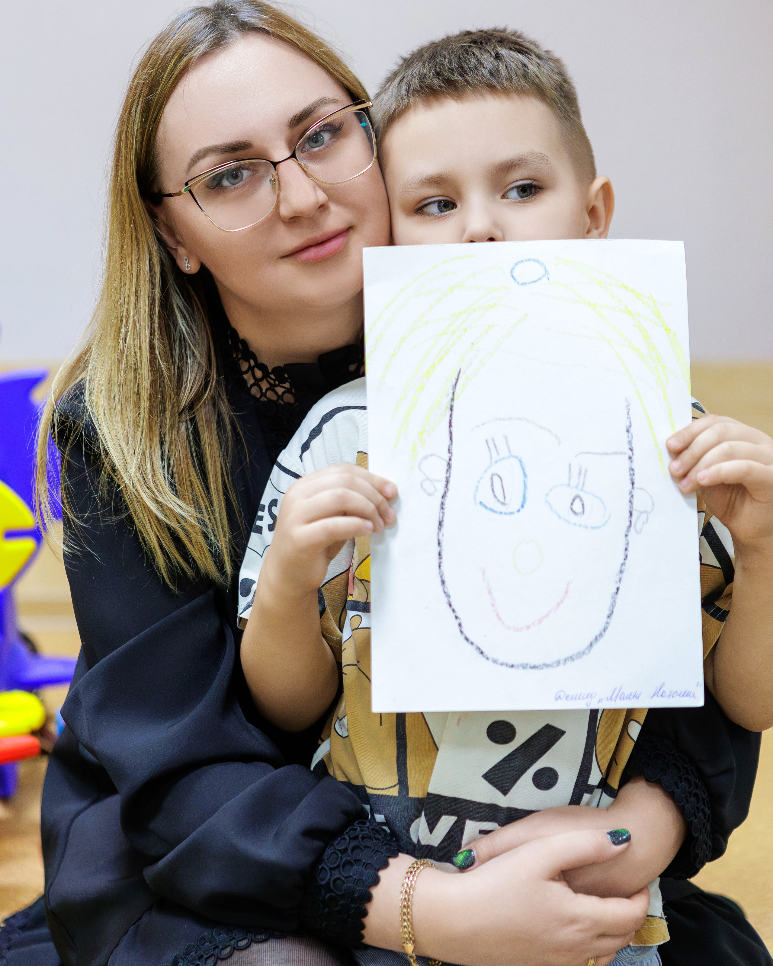 МК к 8 марта. Выпускные альбомы и школьный фотограф в Подольске, Троицке, Щербинке, Москве и Московской области