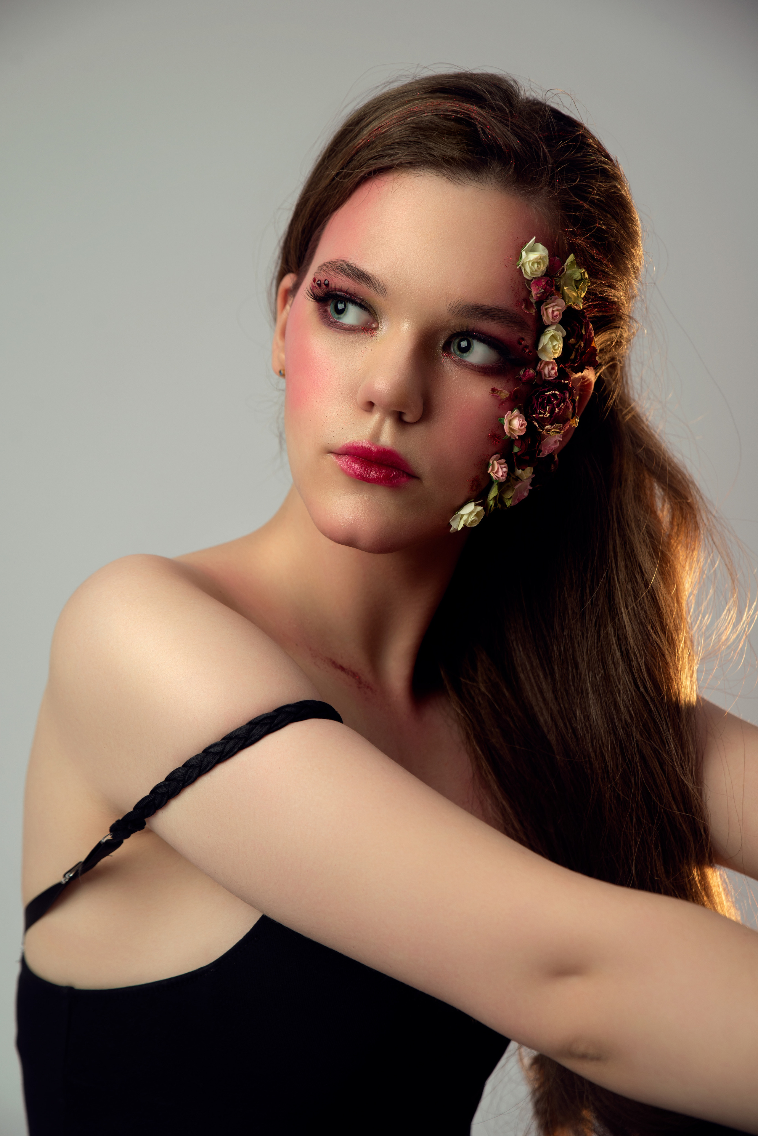 Фотопроект «Цветочные нимфы». Гармония и детали в фотографии Фото продакшен