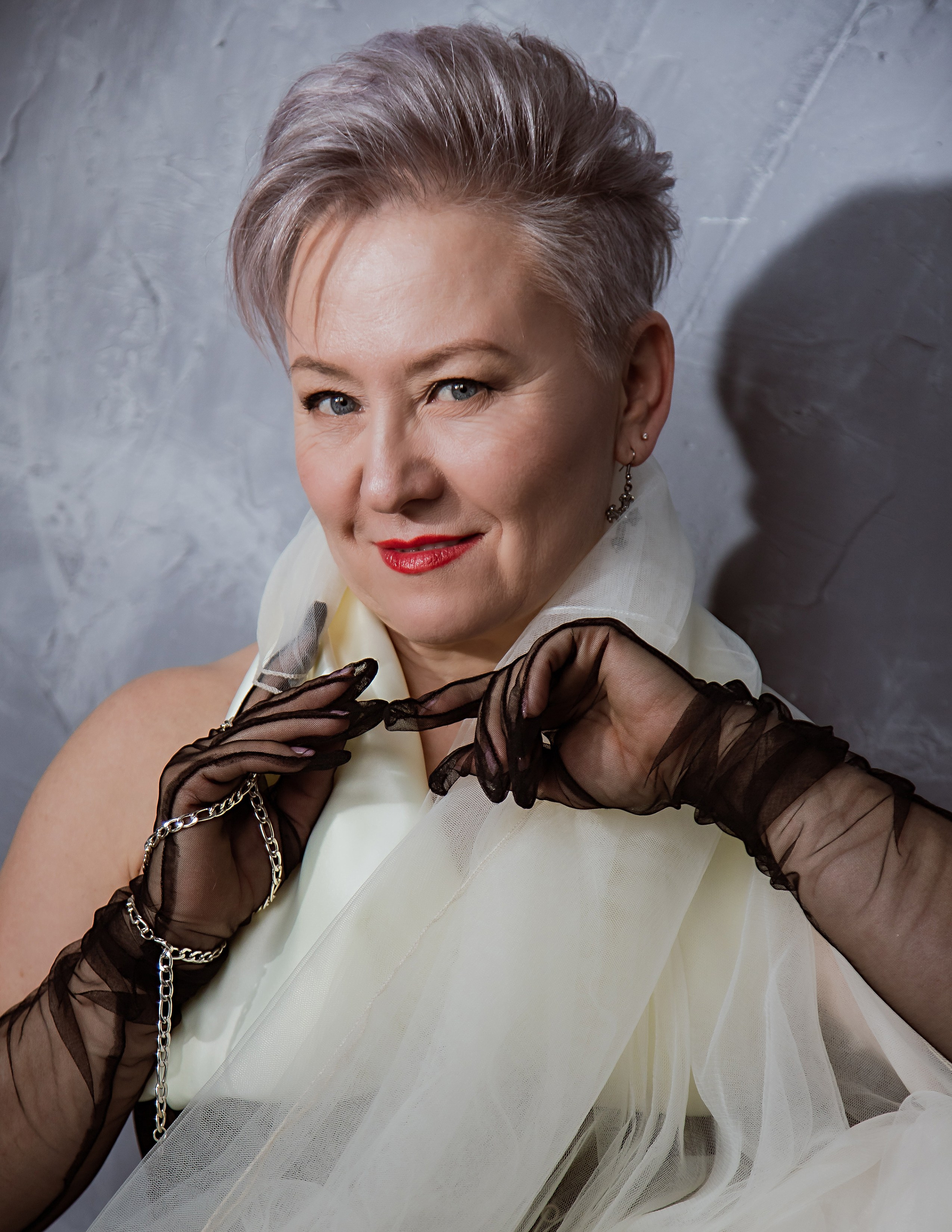 Модель age+. Креативный и женский Фотограф Омске Наталья Лебедева