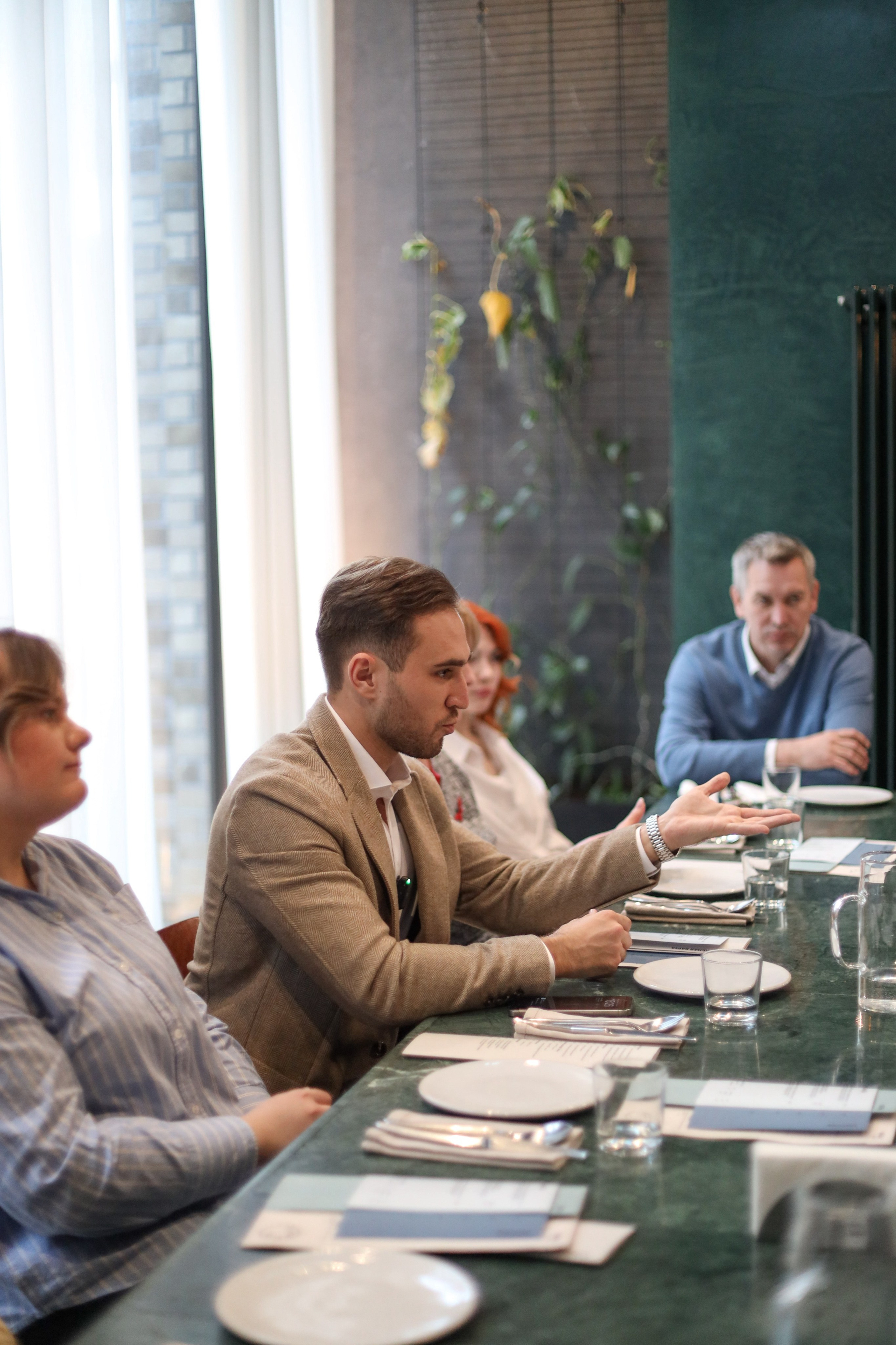 Лабецкий НЕДВИЖЕМОСТЬ. Ужин. Главная