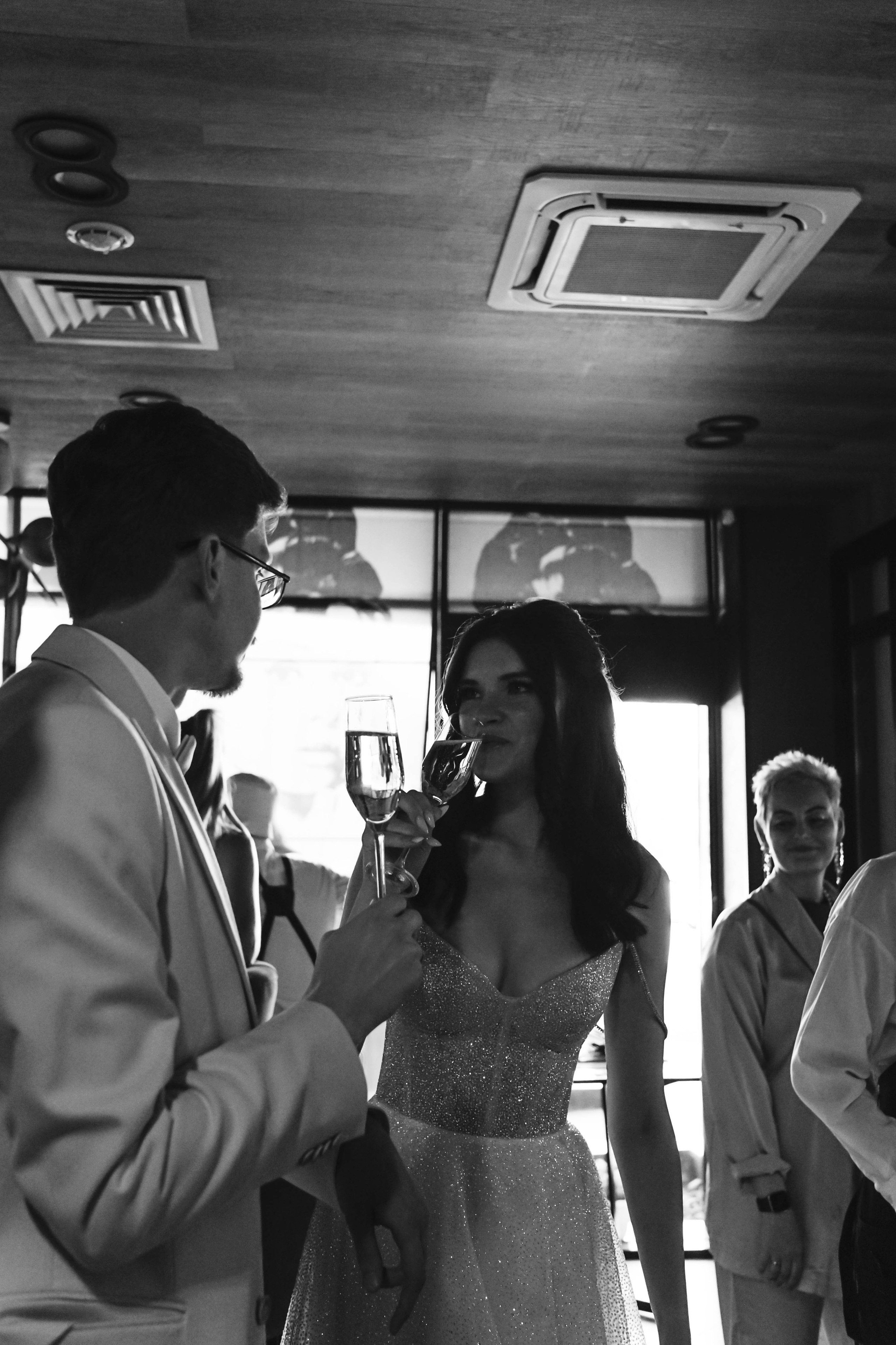 Яна и Никита: сборы в отеле, регистрация и банкет. Фотограф в Иркутске