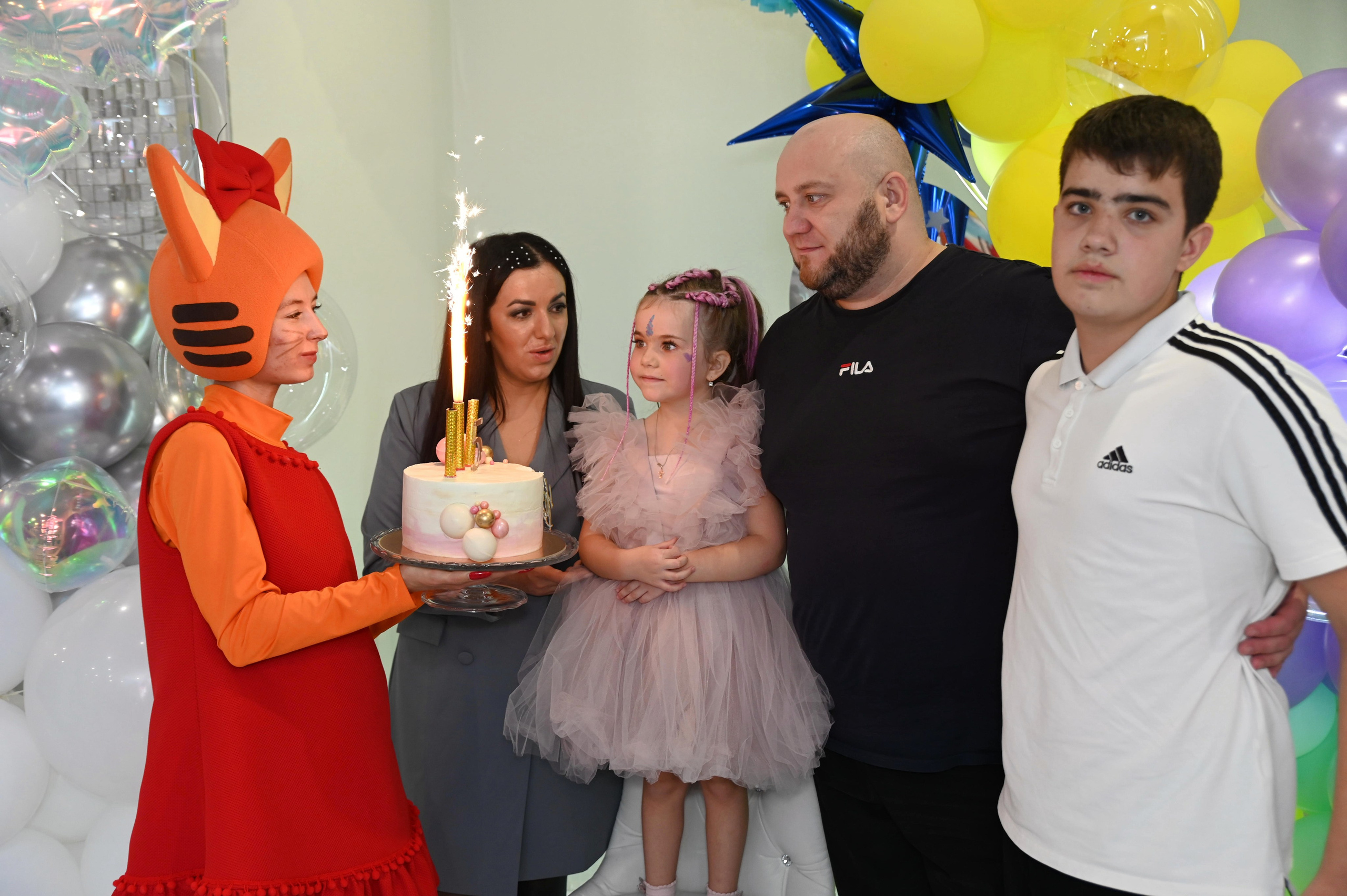 Игротека «Море Позитива». Я Ольга Казанцева, фотографирую снимаю ваши киноистории и печатаю фото и цифровые портреты на холсте