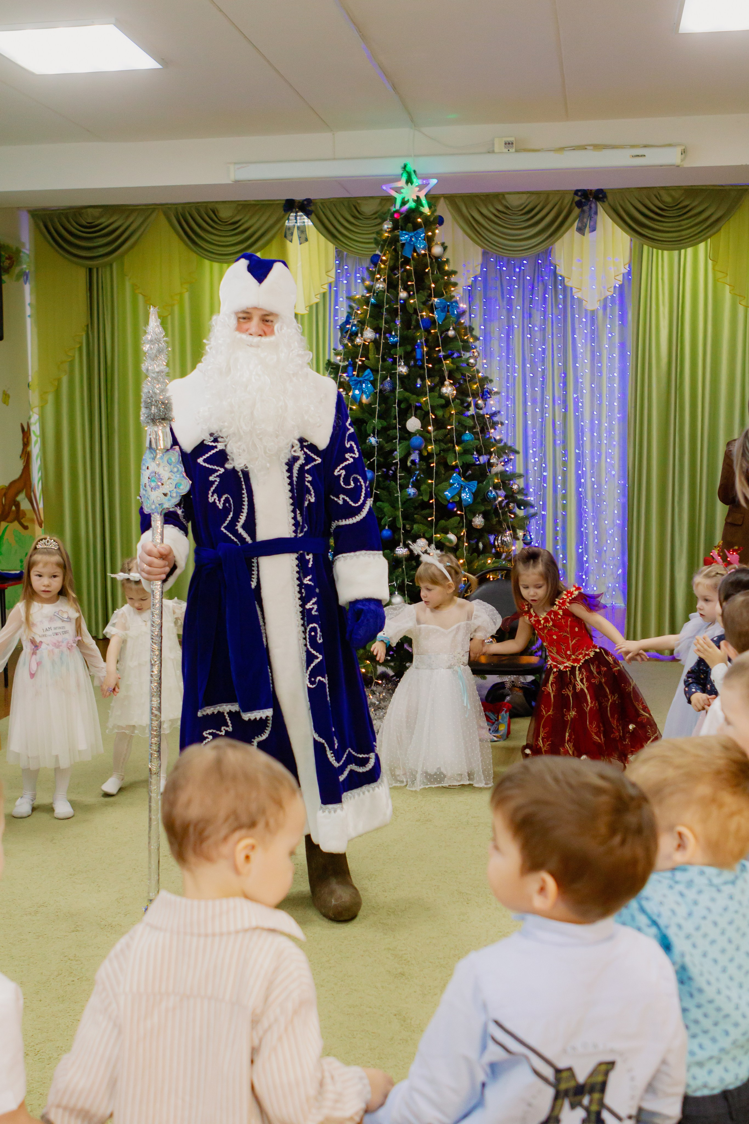 Фотосъёмка новогоднего утренника. Фотограф в Екатеринбурге Пойгина Елена