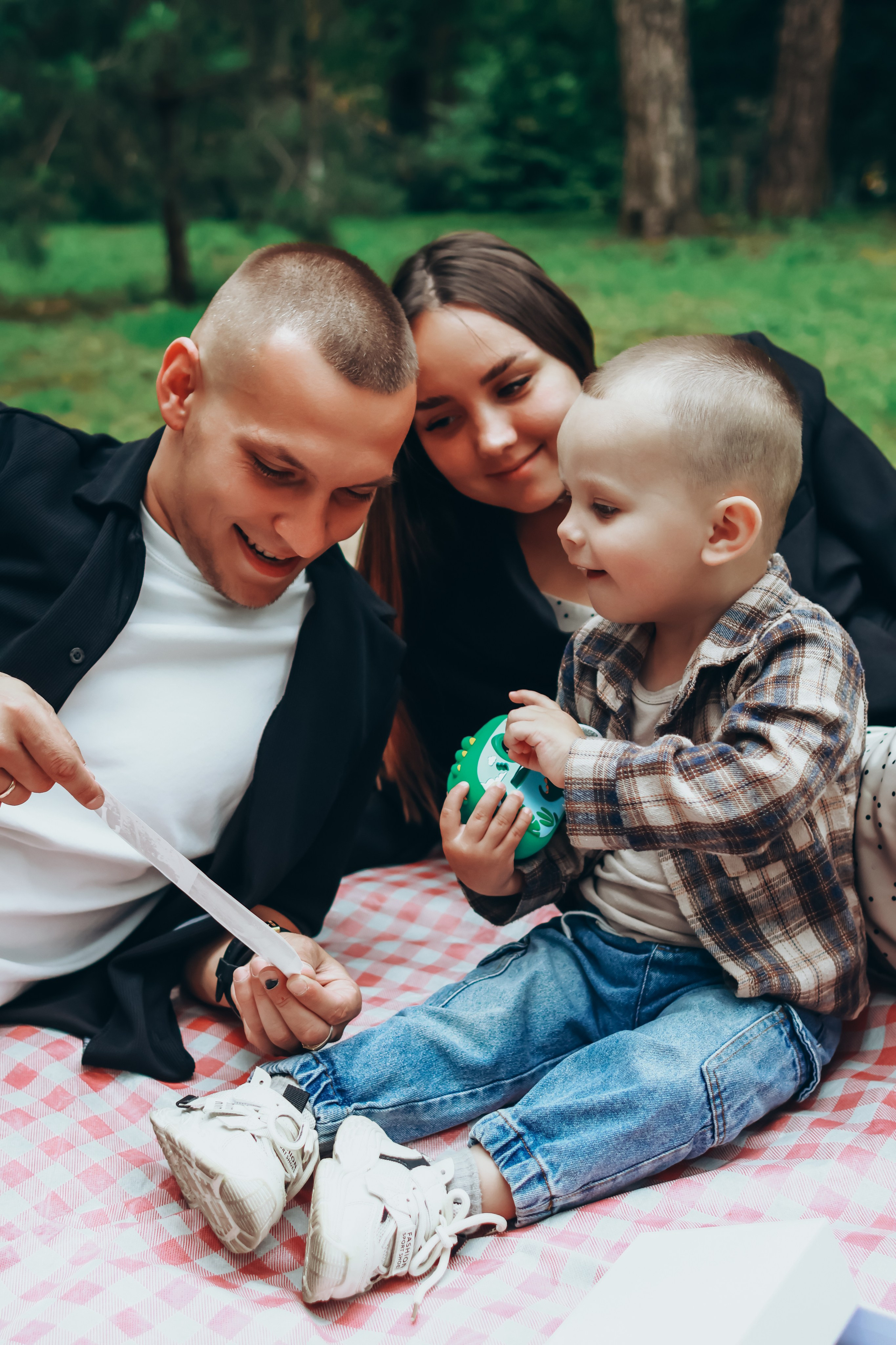 Семейная фотосессия в летнем парке, Екатеринбург. Фотограф в Екатеринбурге Пойгина Елена