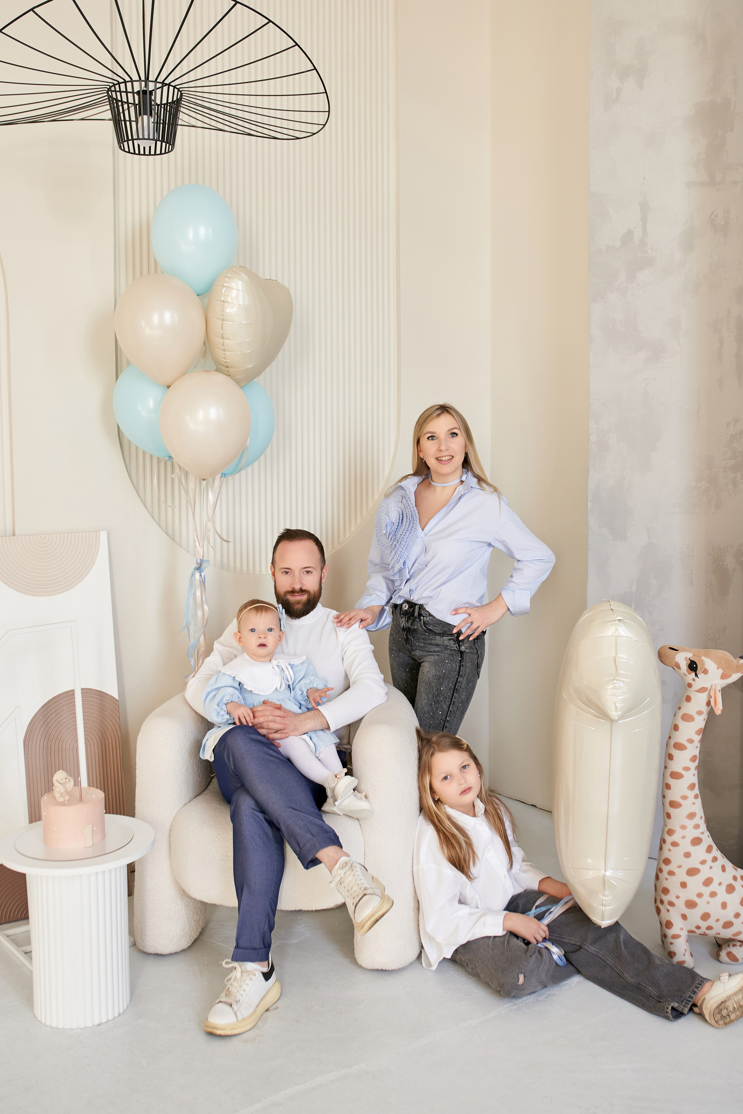 Василина Ариана Анна и Евгений. Фотограф Александра