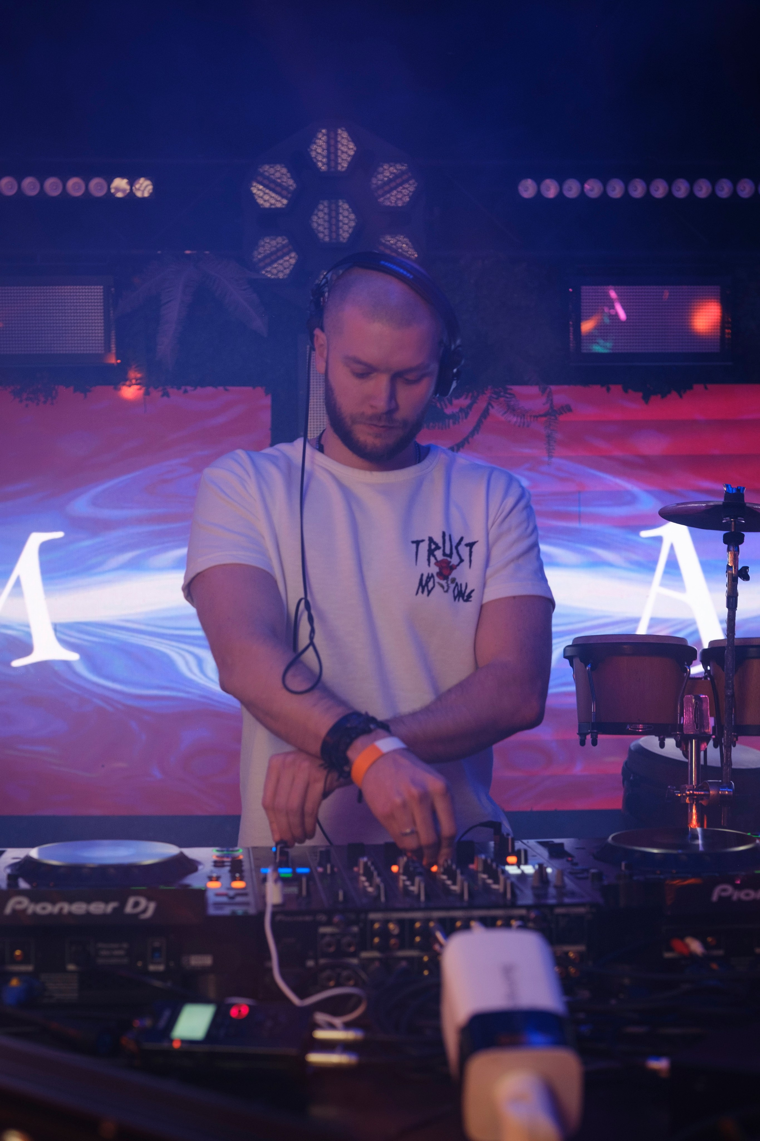 Embargo 2/03. Главная