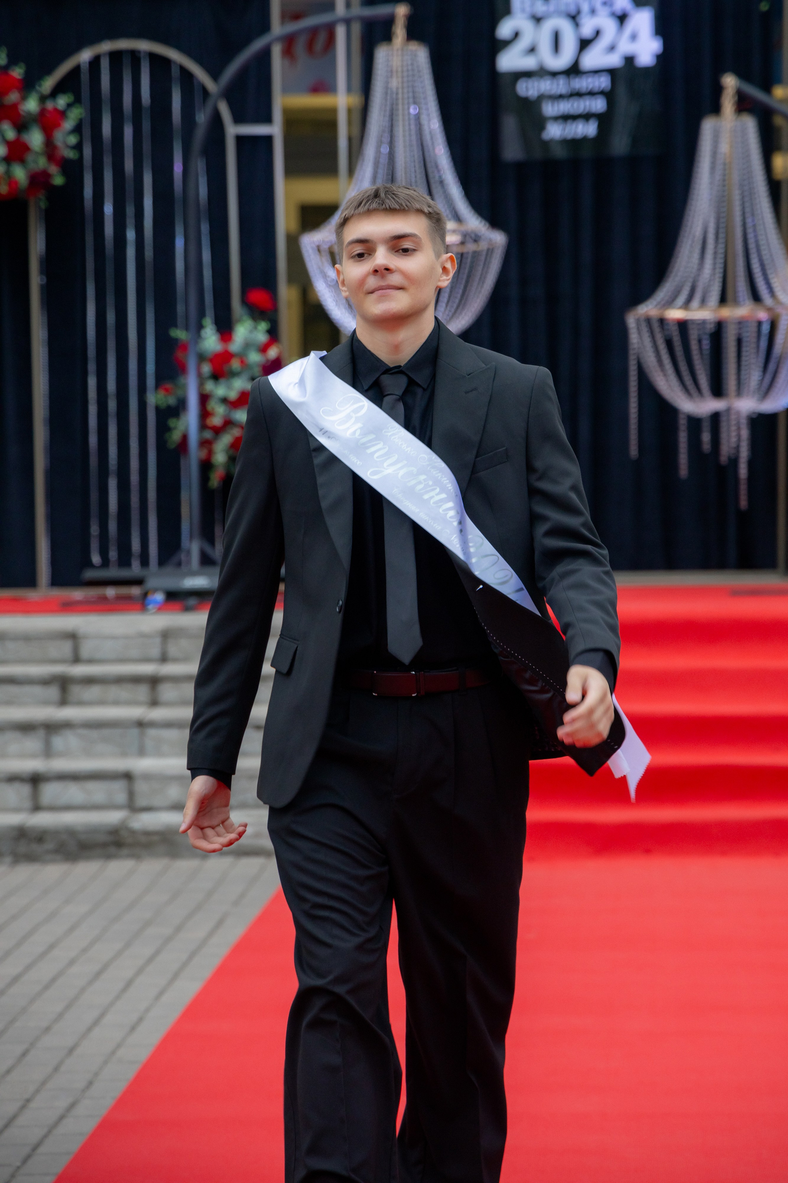 Школьный выпускной 2024 год в Соколе (Минск). Свадебный фотограф в Минске/Беларуси Сергей Спиридонов
