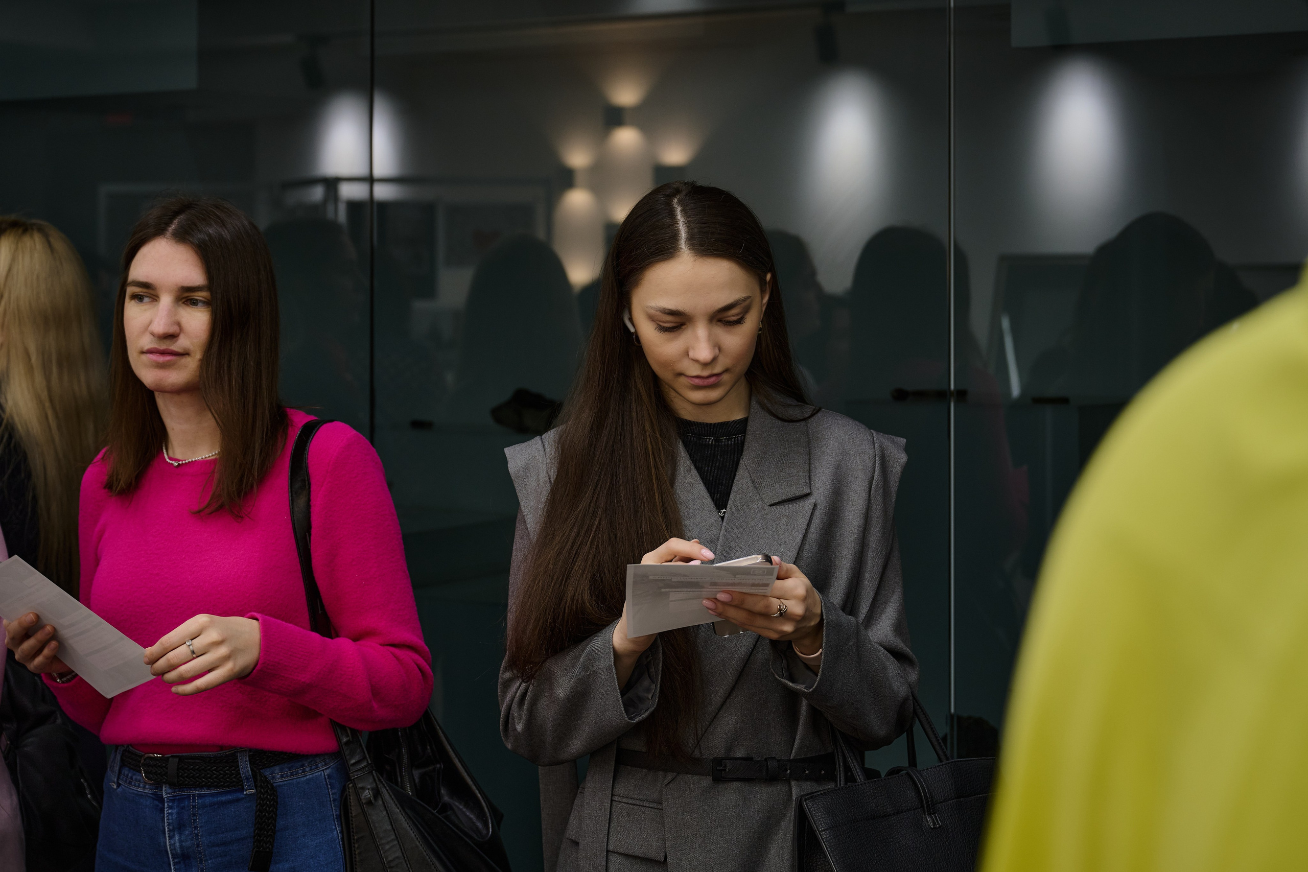 Фотовыставка «Территории» в Росгеолфонде. Фотограф Роман Адлер