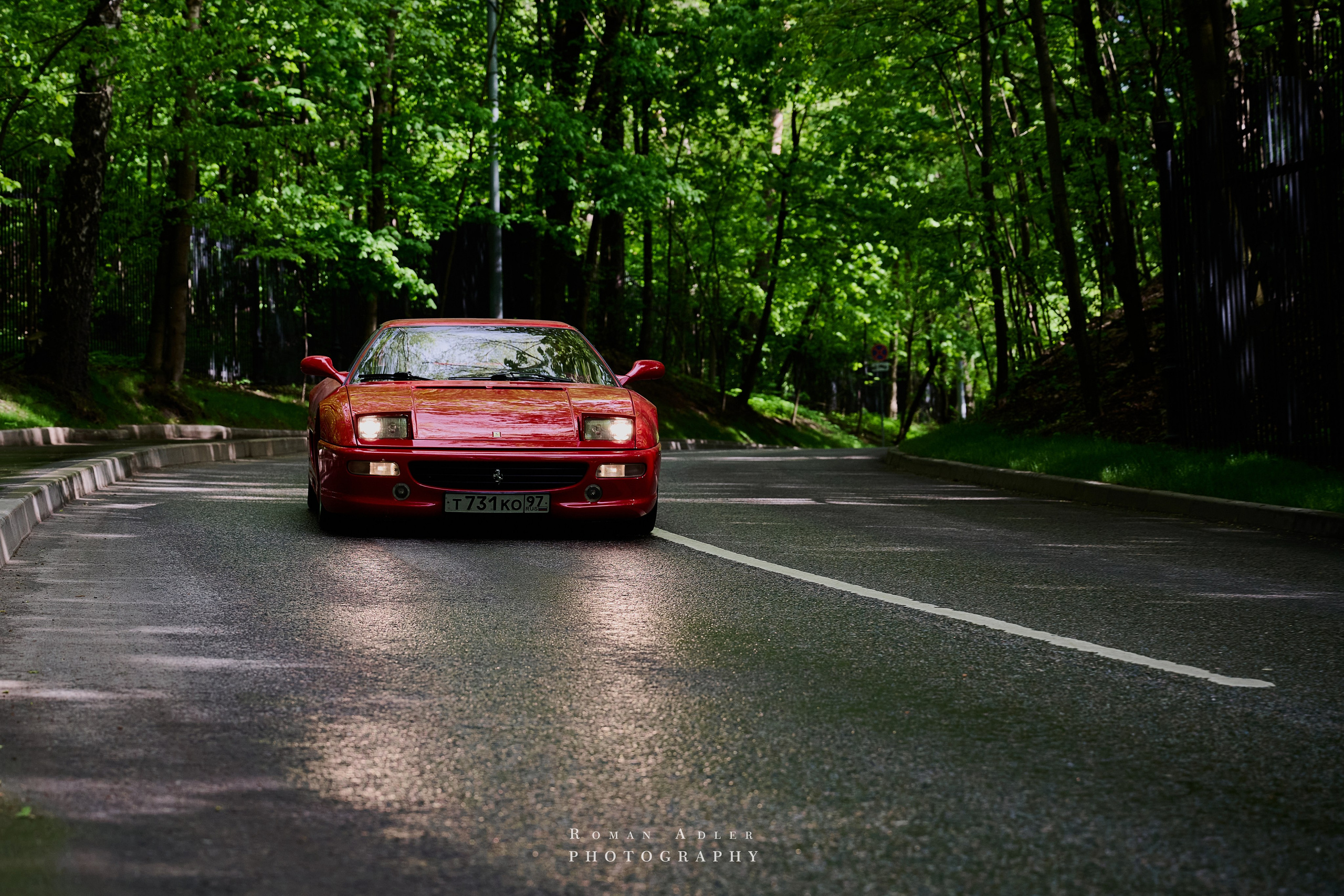 Ferrari 355 GTS. Фотограф Роман Адлер