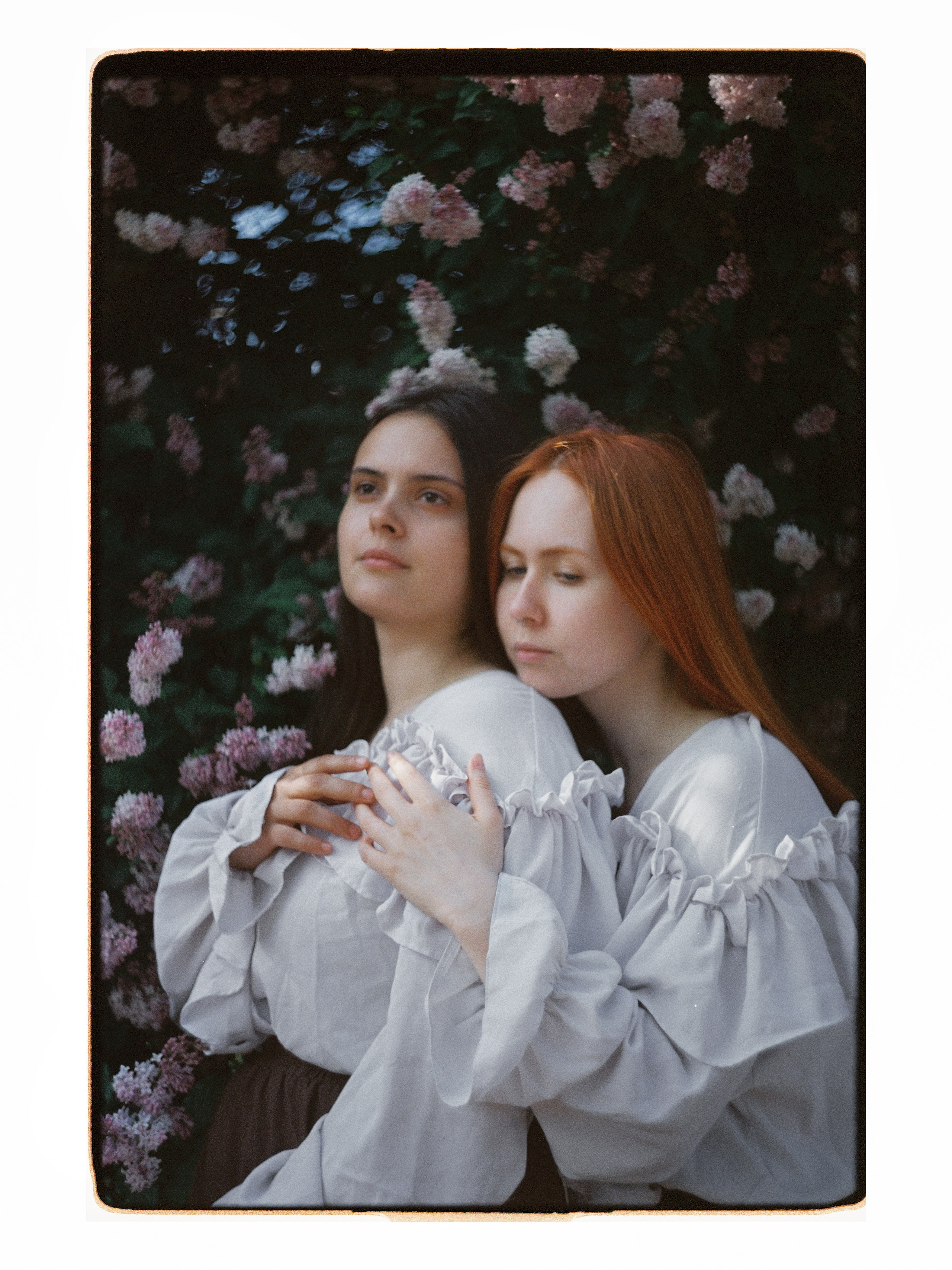 Фотосессия для подруг на плёнку 35 мм в Санкт-Петербурге. Светлана Гопанюк. Портретный фотограф. Санкт-Петербург. СПб