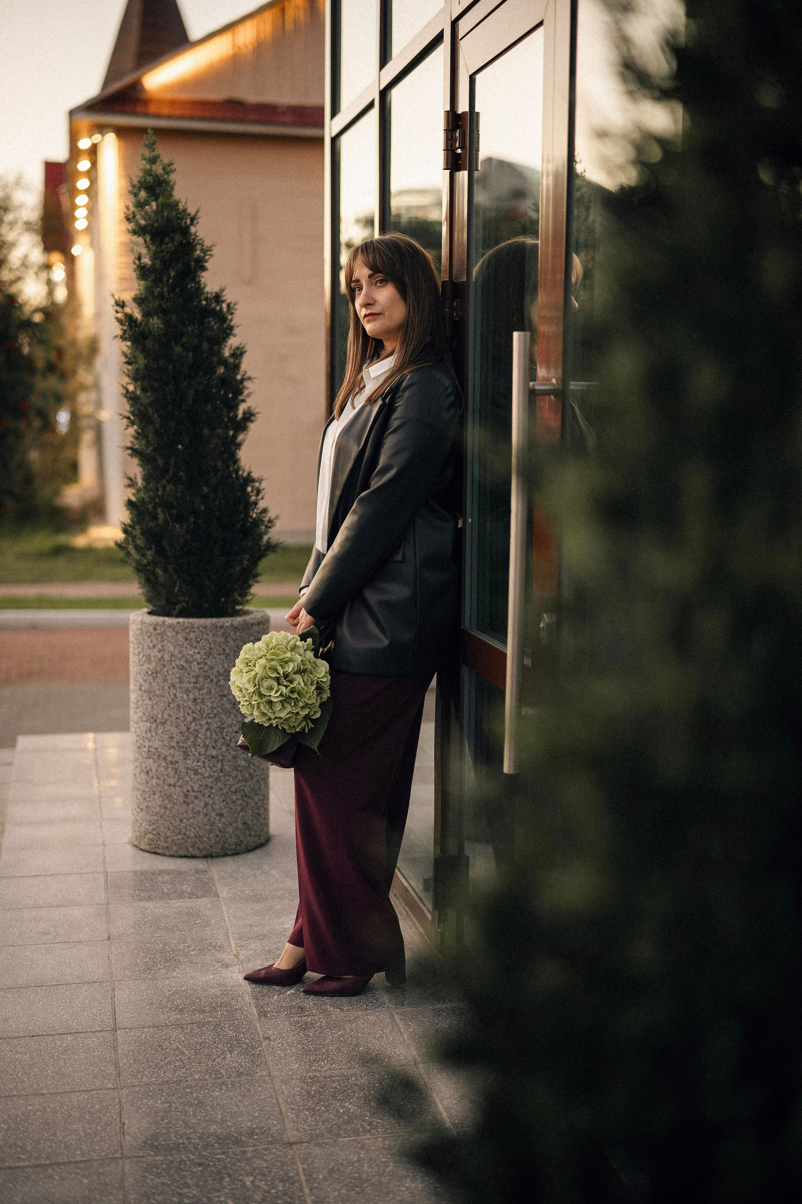 Натали с гортензией. Портретный, семейный и свадебный фотограф в Нарьян-Маре