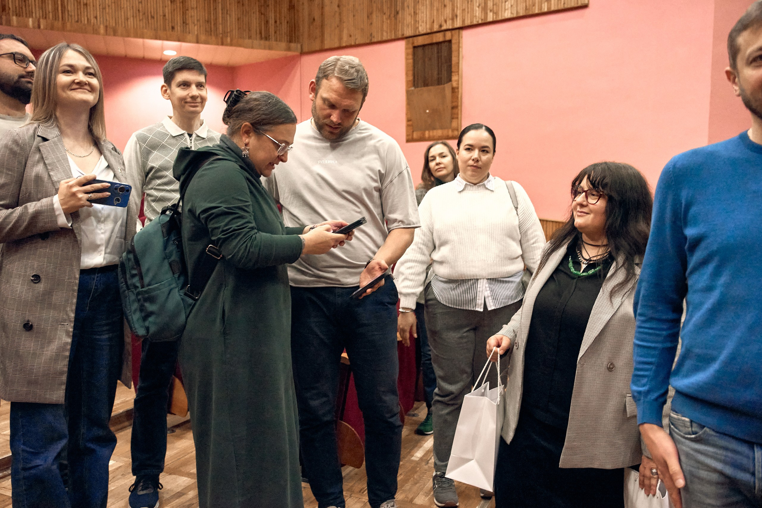 Встреча в издательстве «Наука». Контент-фотограф в Москве Тима Забабурин