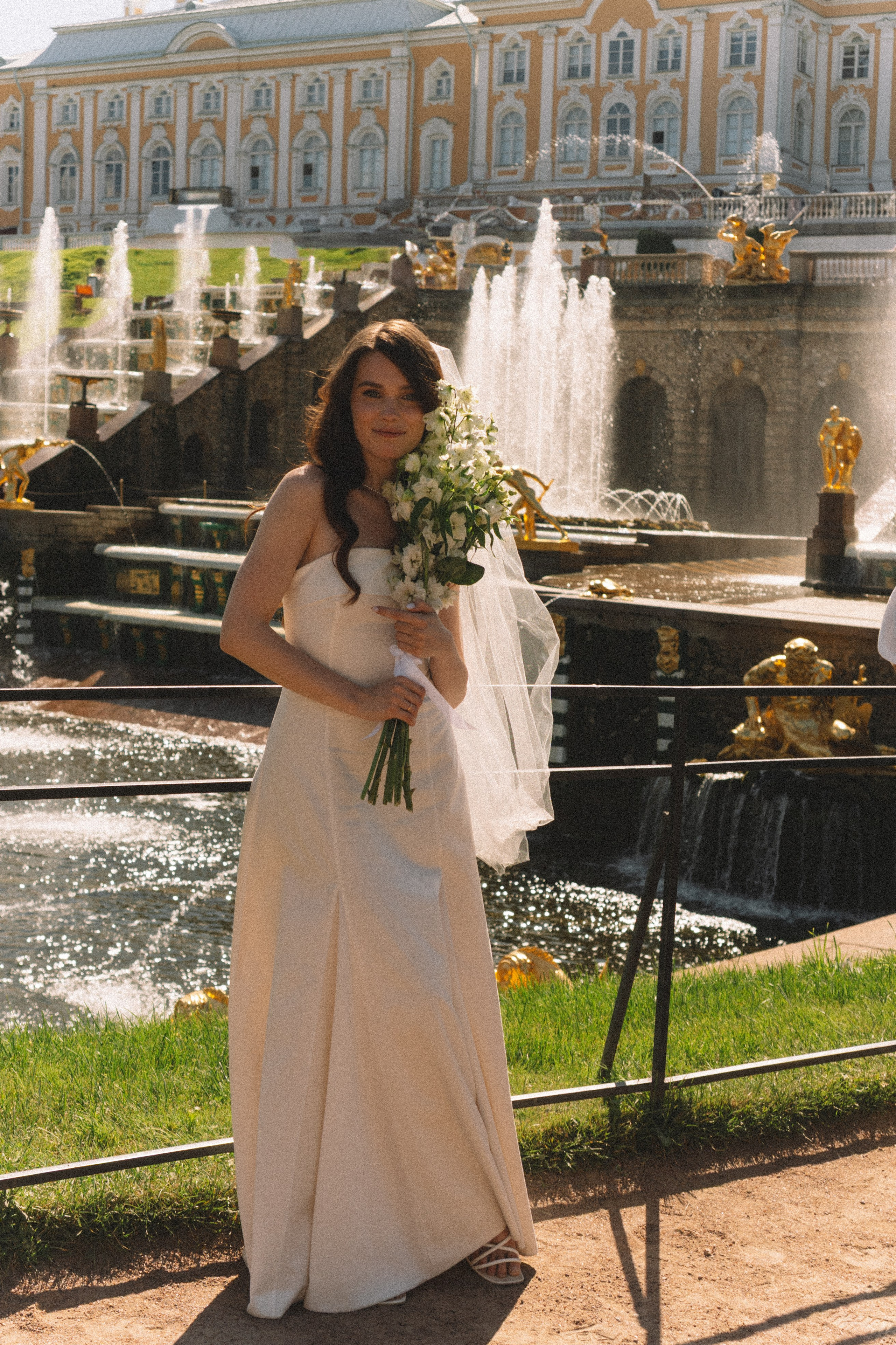 СВАДЕБНАЯ СЬЕМКА В ПЕТЕРГОФЕ И СЬЕМКА РЕПОРТАЖА В ЗАГСЕ ПЕТЕРГОФА. Профессиональный фотограф, Санкт-Петербург — Виктория Богомолова