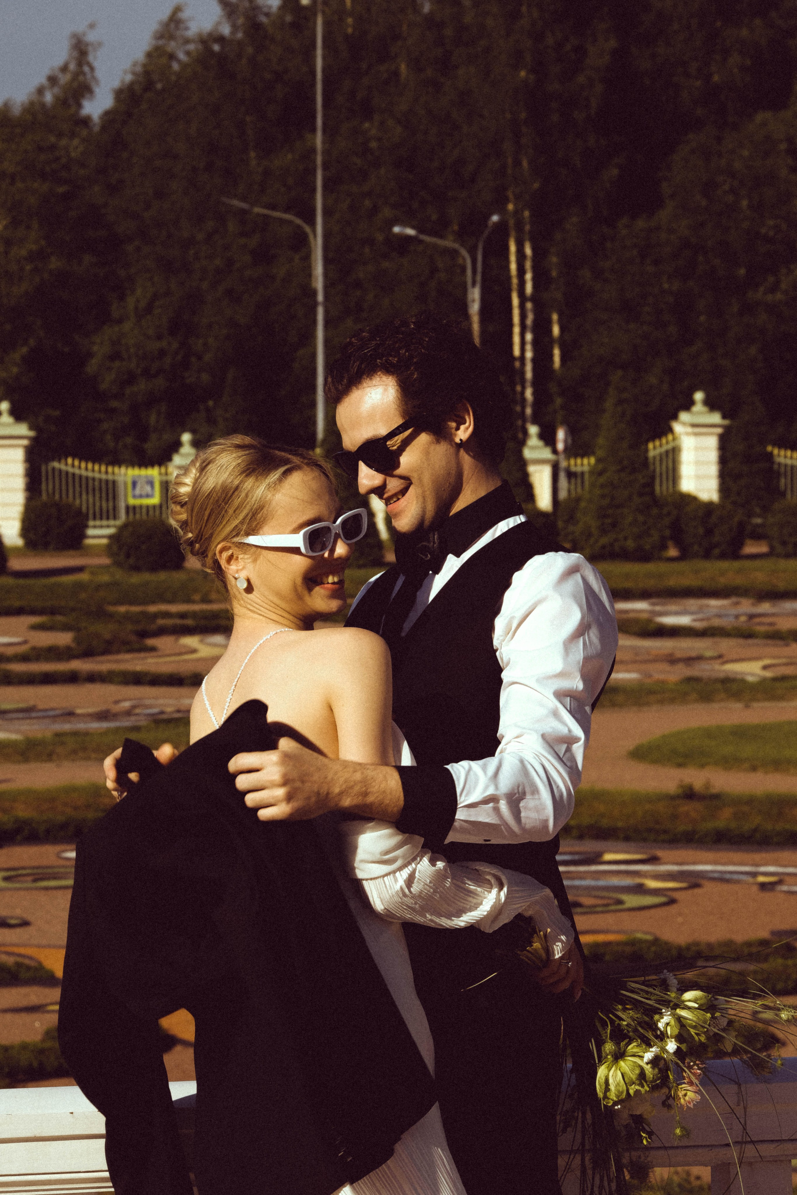 СВАДЕБНАЯ СЬЕМКА В ПАРКЕ ОРАНИЕНБАУМ. Профессиональный фотограф, Санкт-Петербург — Виктория Богомолова