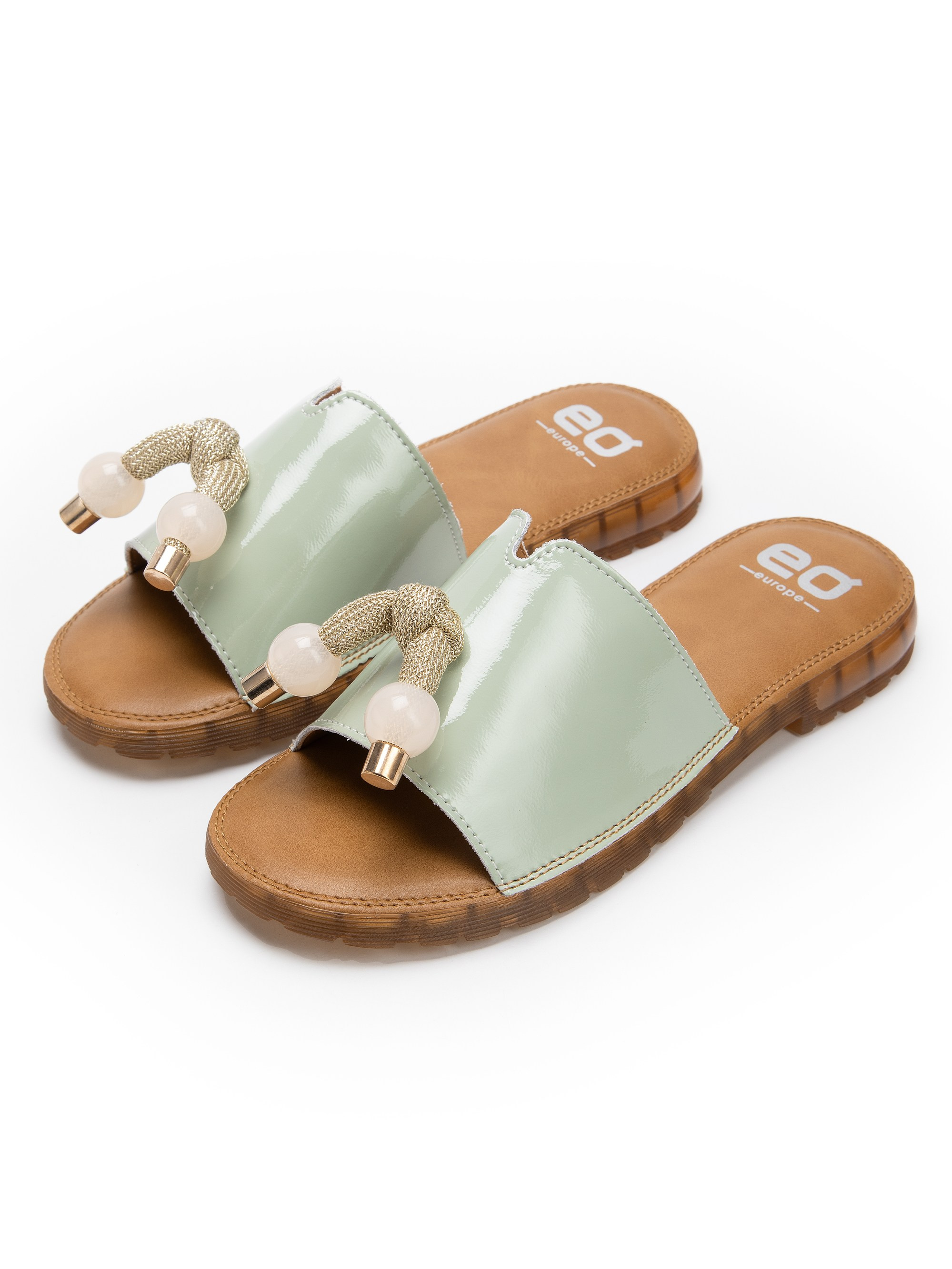 Каталожная фотография обуви. Фотограф в Москве Егор Гончаров