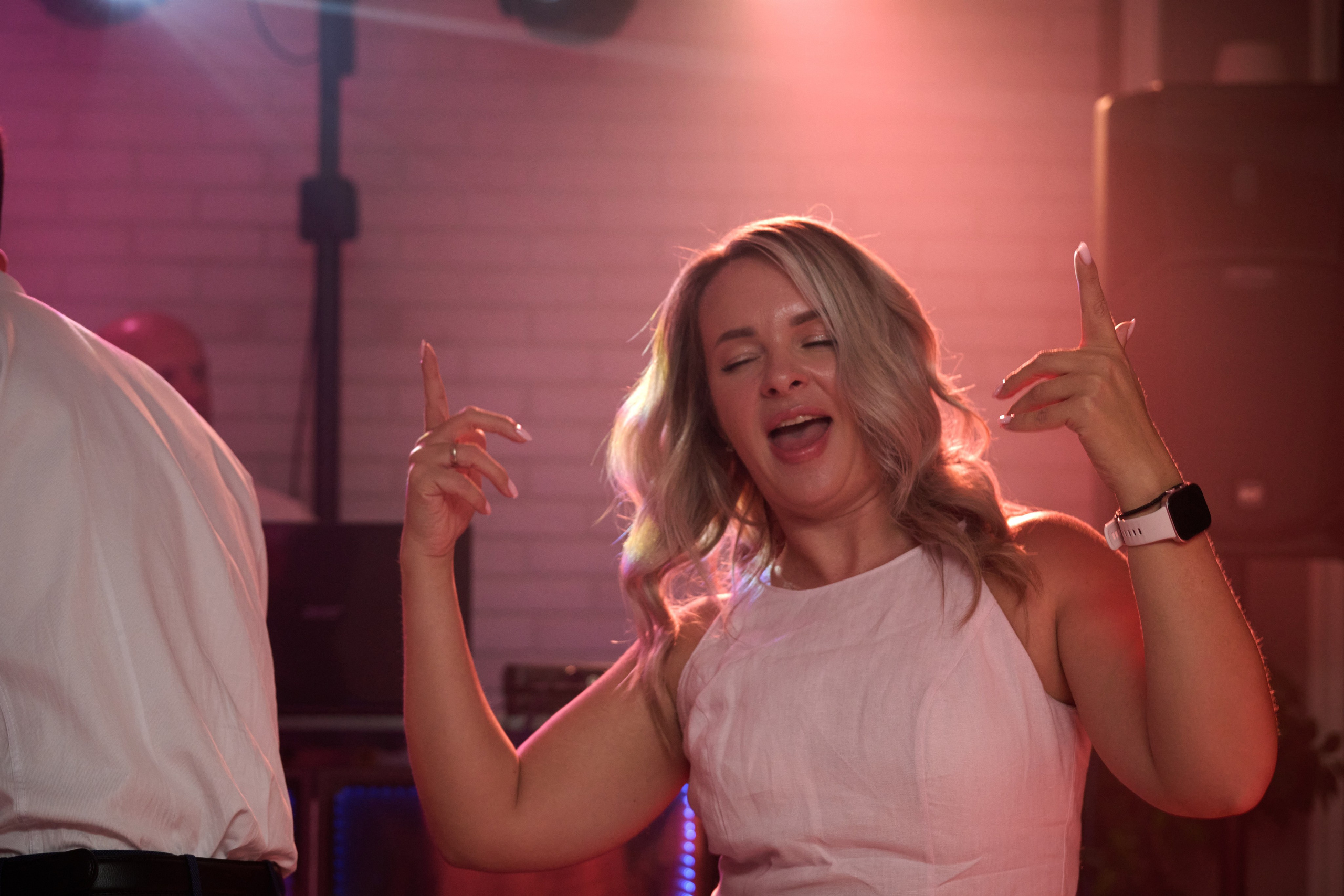 Свадебная фотосессия Никиты и Ангелины в Старом Осколе. Профессиональный фотограф Старый Оскол, Губкин — свадьба, венчание, крещение, юбилей и день рождения