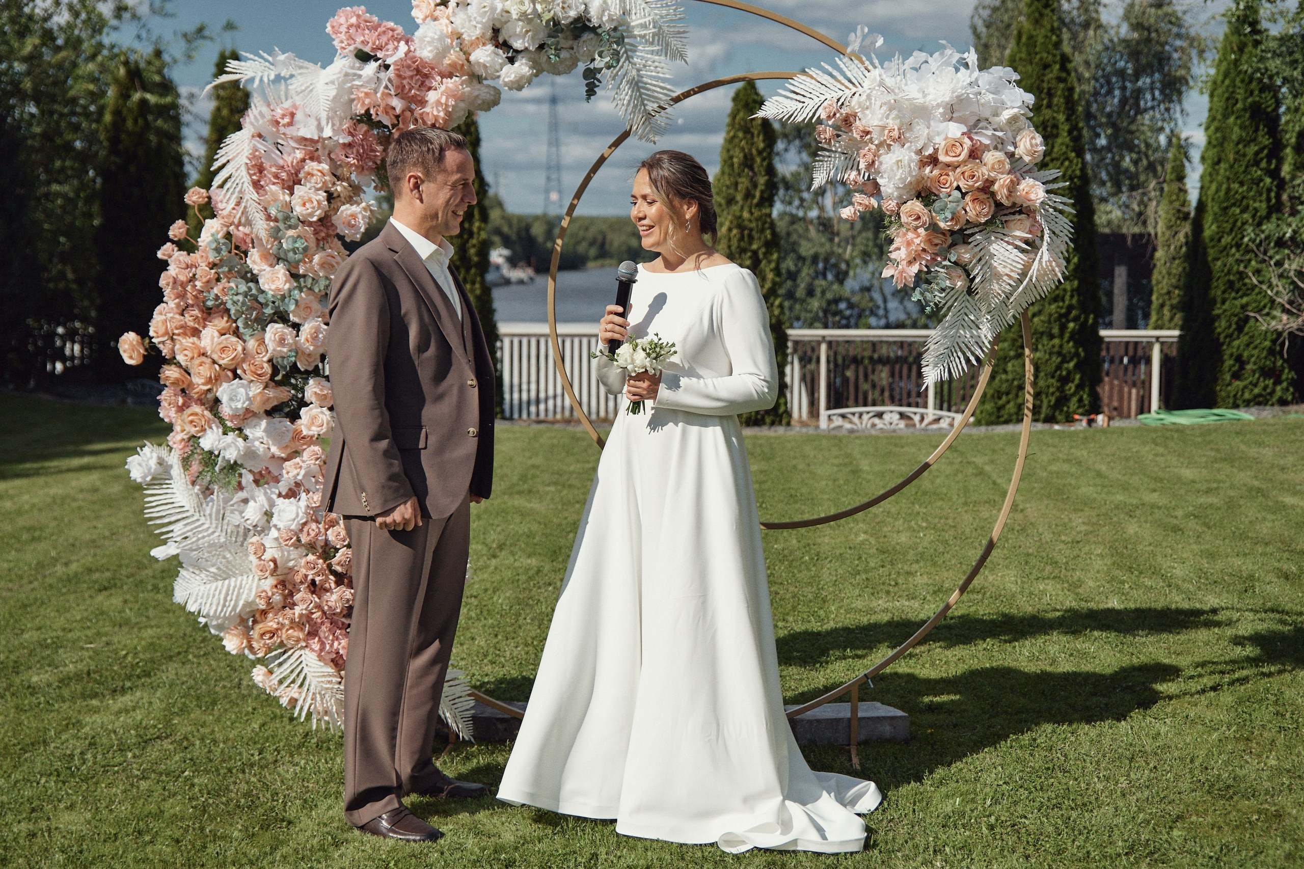 Счастье здесь. Свадебный фотограф Антон Артюшин. Работаю в Нижнем Новгороде и Москве