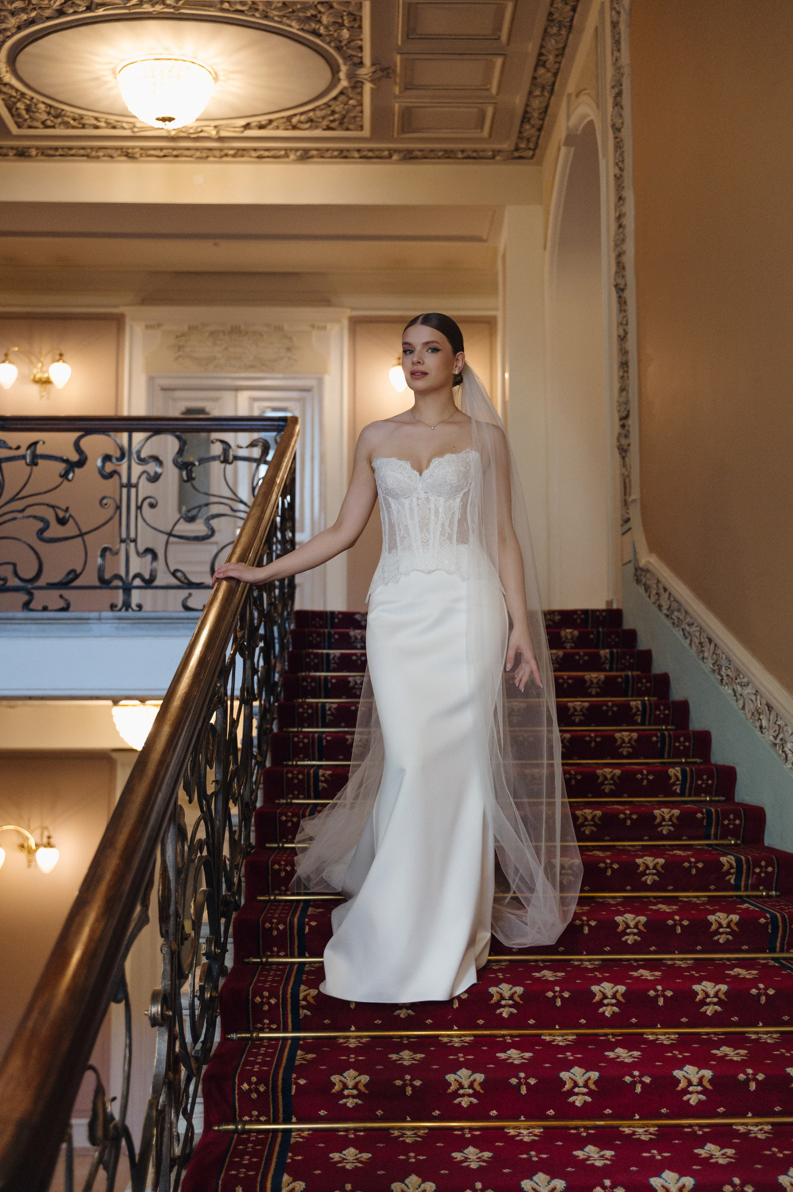 Дмитрий и Луиза. Гостиница Националь и ресторан Белуга. Свадебный фотограф Москва и Санкт-Петербург. Анастасия Чудина