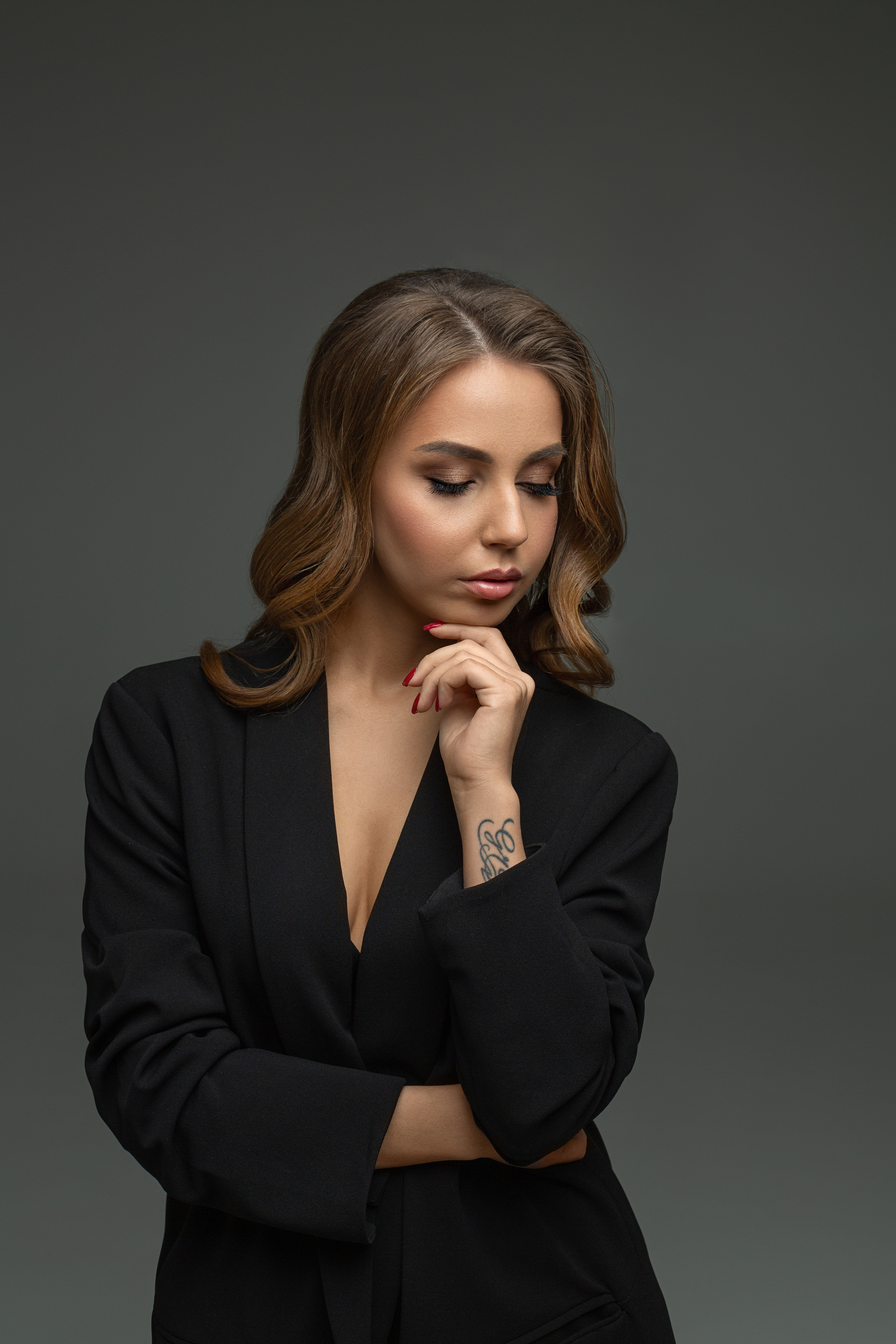 Женский портрет в студии. Женский и семейный фотограф в Екатеринбурге Маша Пруц