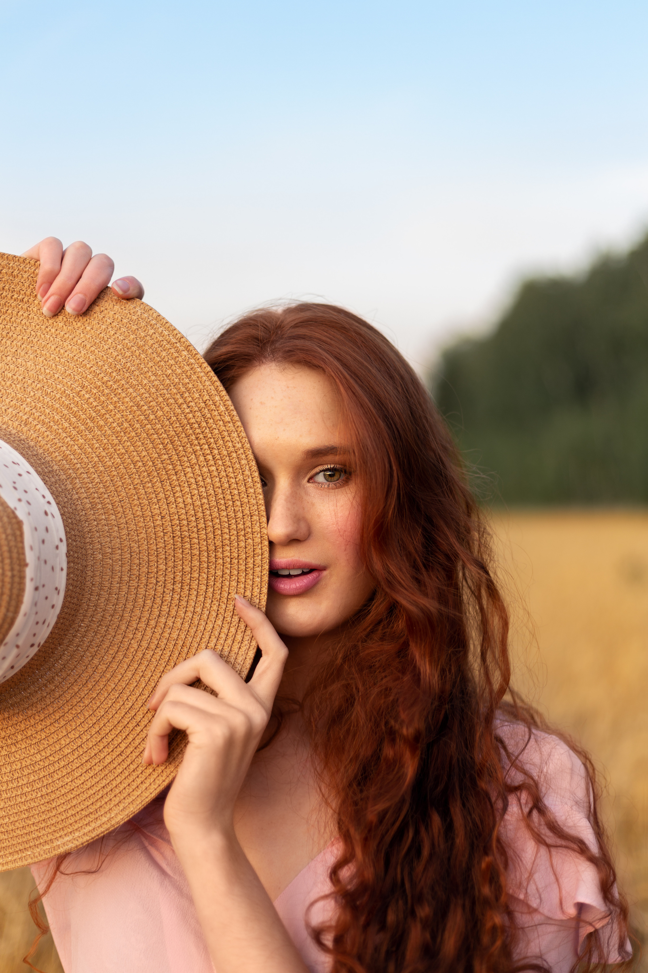 Женский портрет на природе. Женский и семейный фотограф в Екатеринбурге Маша Пруц