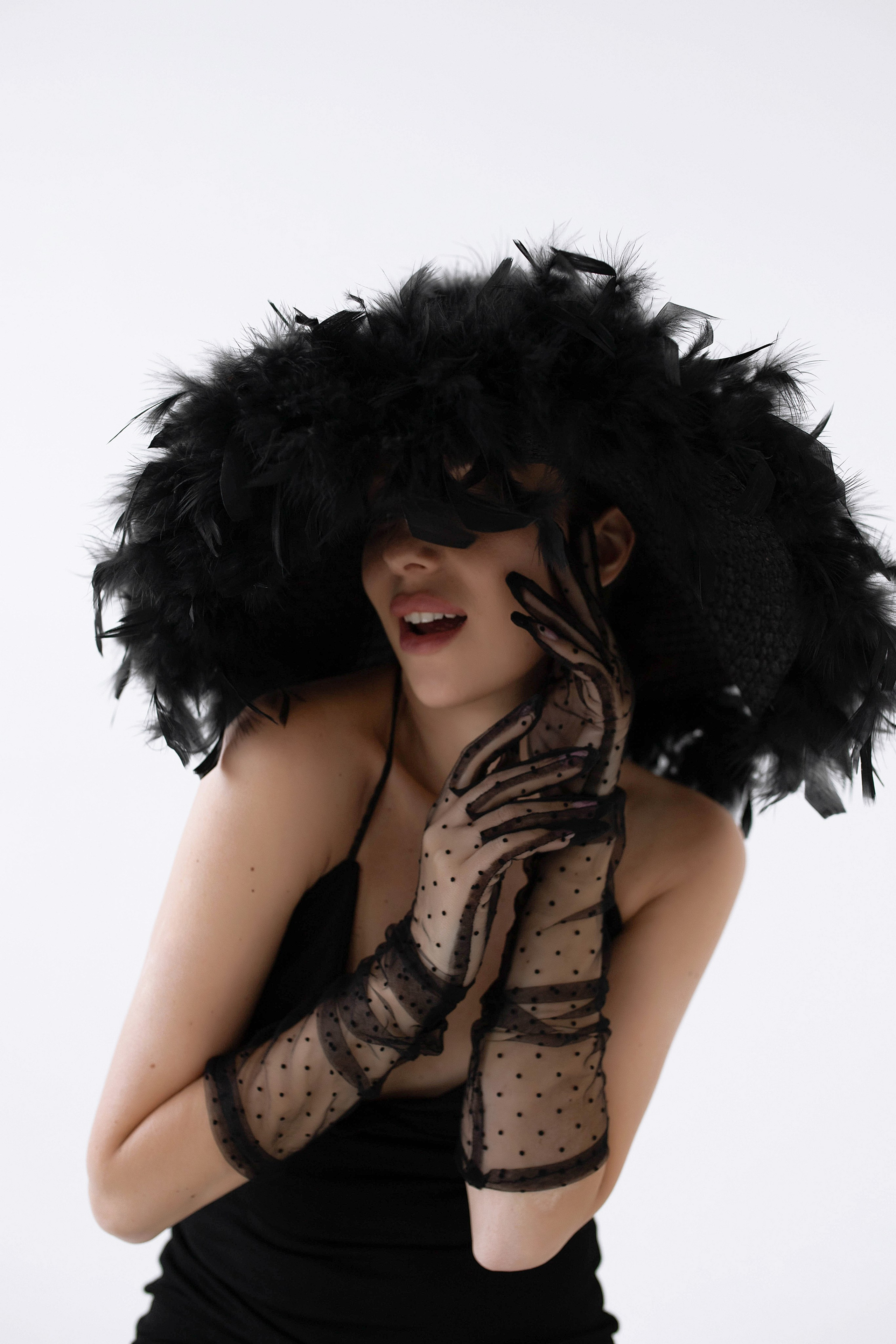 Модель для предметной съемки Юлия 9 Н.Новгород | Sale Easy