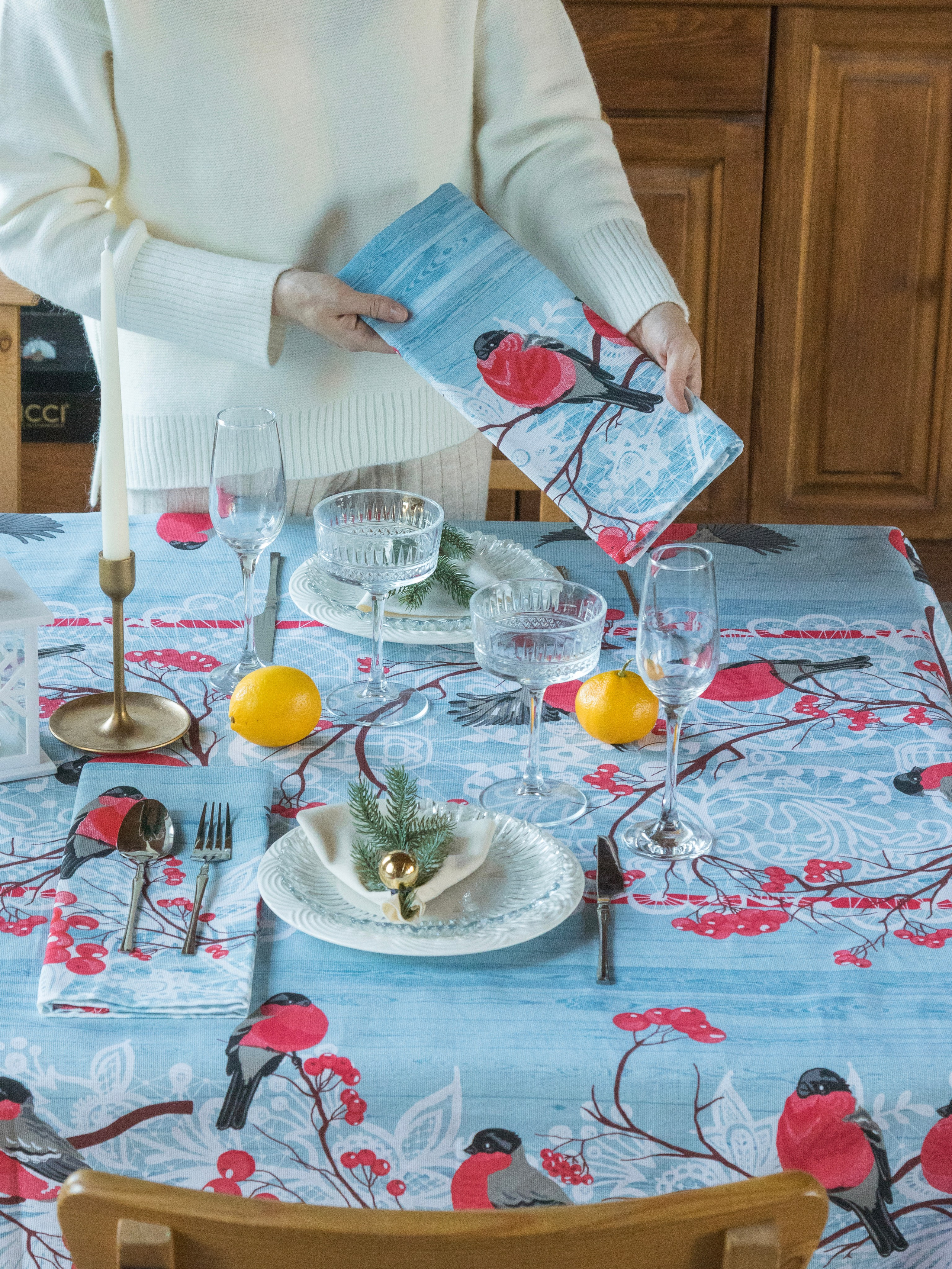 Скатерть новогодняя. Фотостудия для Wildberries Ozon