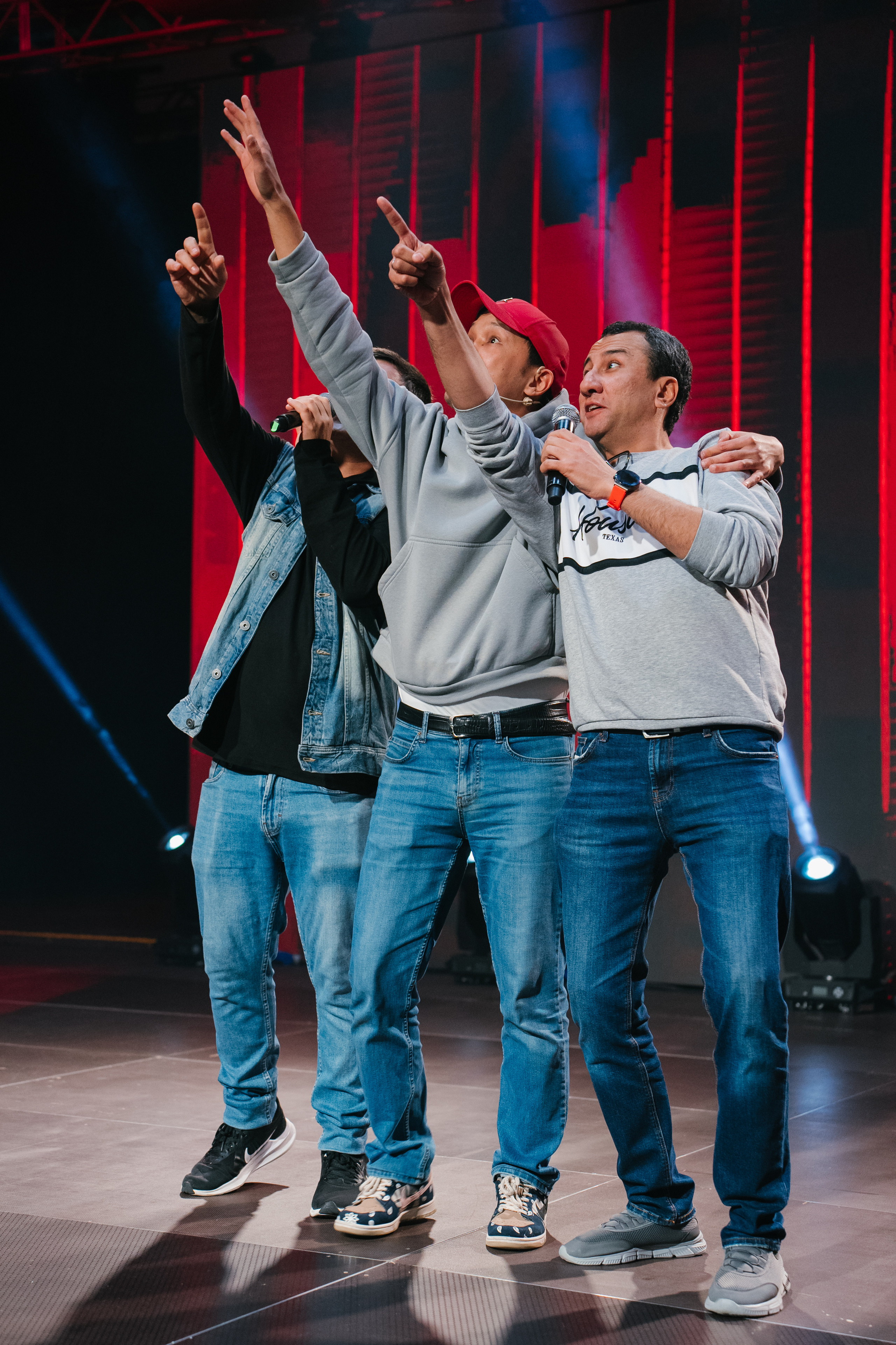 ГазпромНефть «Это шоу». Фотограф в Сочи, Санкт-Петербурге, Москве, Италии, Франции, Черног