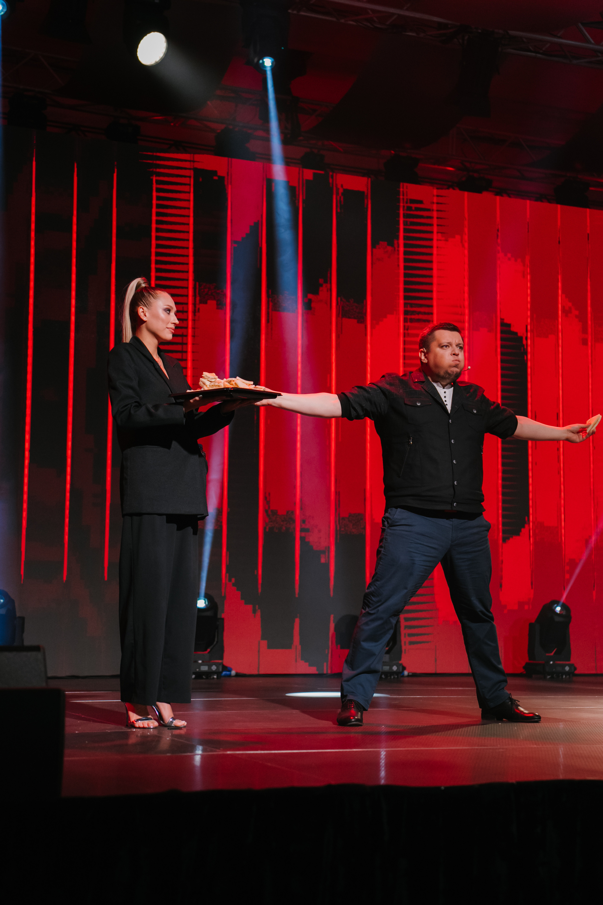 ГазпромНефть «Это шоу». Фотограф в Сочи, Санкт-Петербурге, Москве, Италии, Франции, Черног