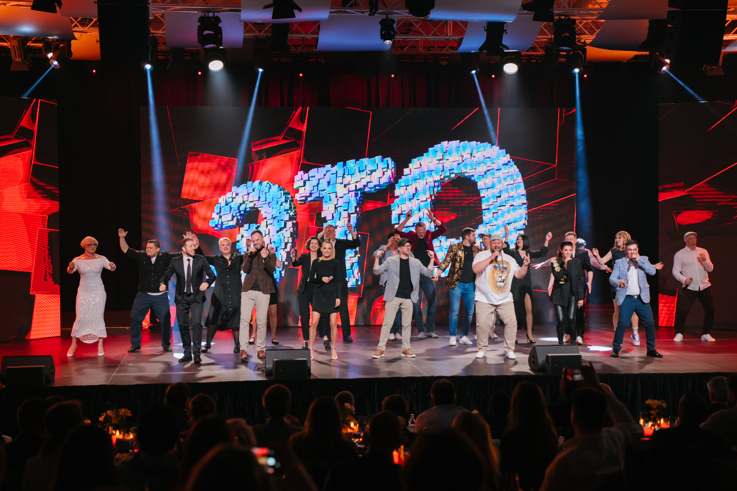 ГазпромНефть «Это шоу». Фотограф в Сочи, Санкт-Петербурге, Москве, Италии, Франции, Черног