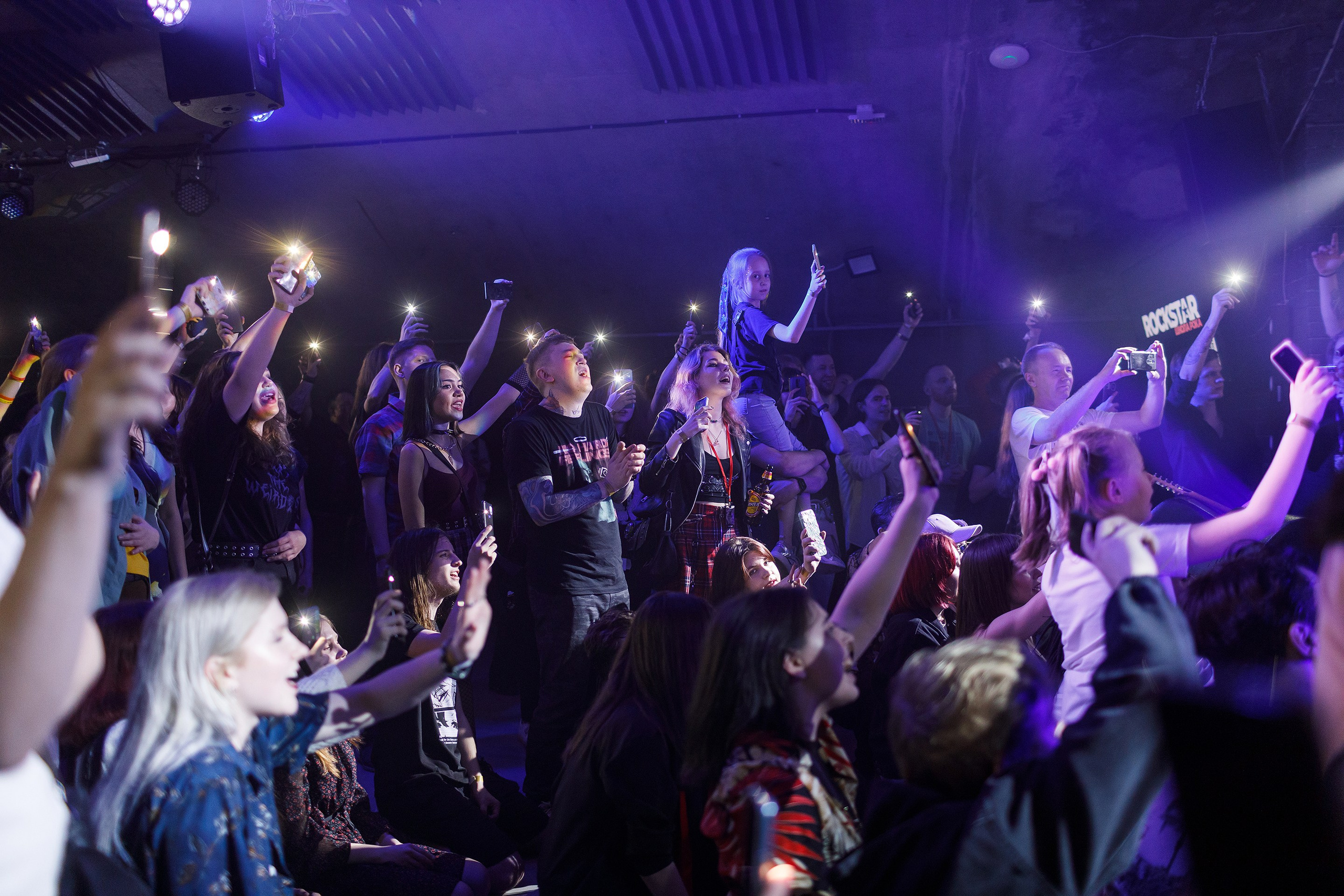 Репортажная фотосъемка концерта. Профессиональный фотограф в Новосибирске