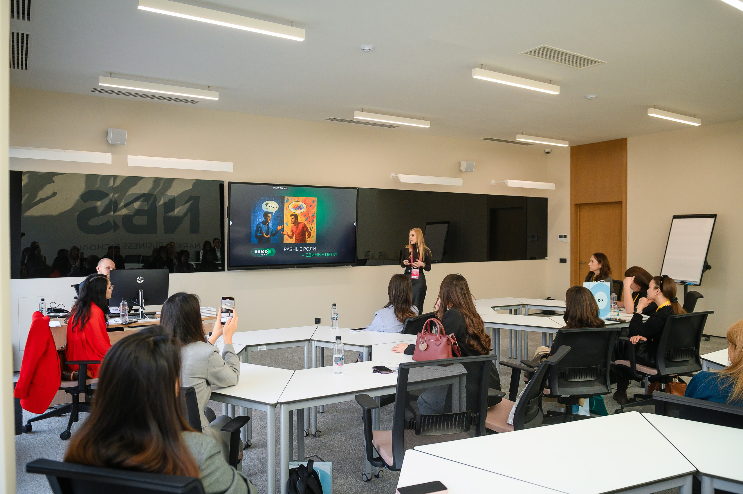 HR Forum 2025. Интерьерный и репортажный фотограф в Алматы