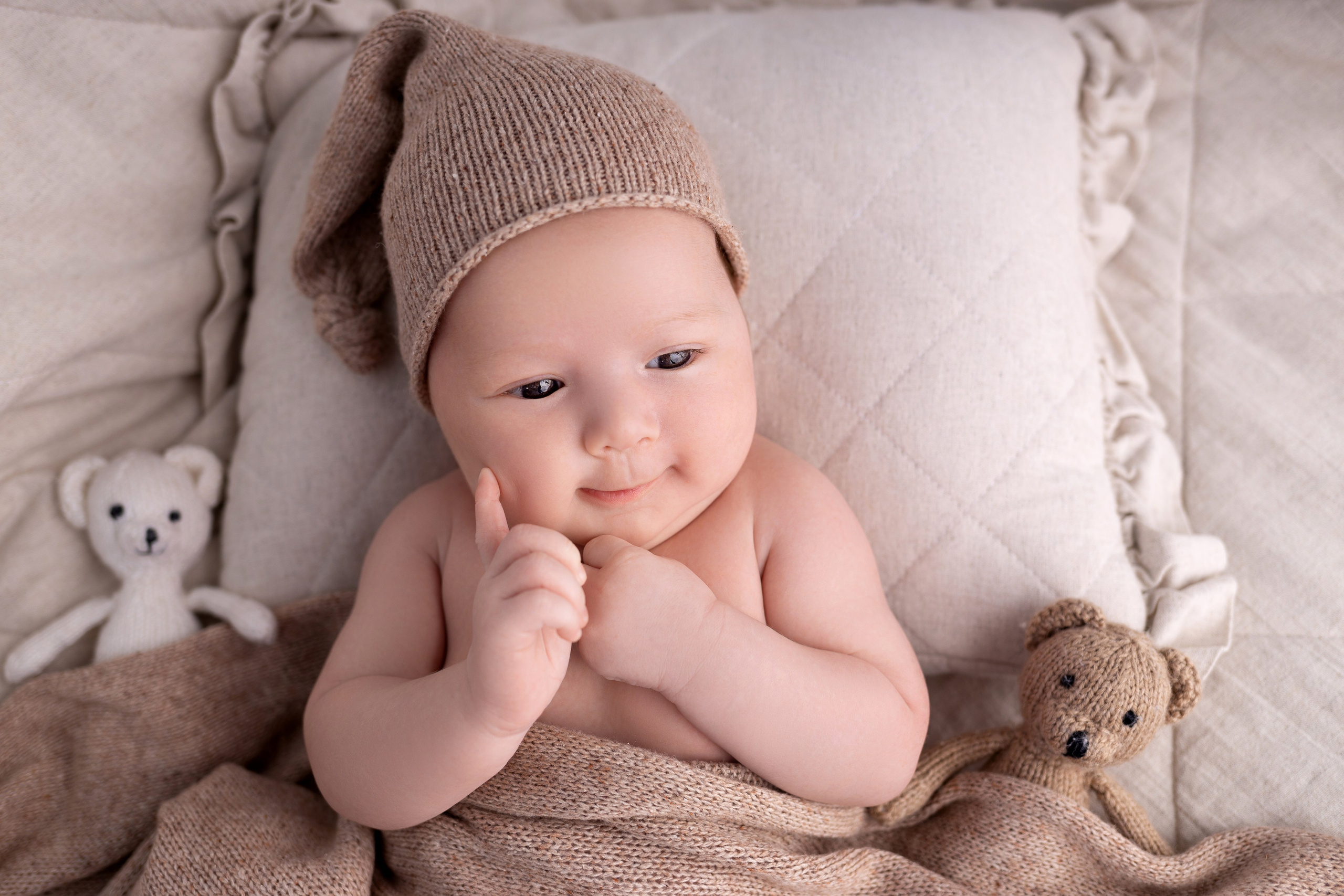 Newborn съемка в стиле Лайф. Фотограф новорожденных малышей в Омске и Омской области Эльвира Камаева