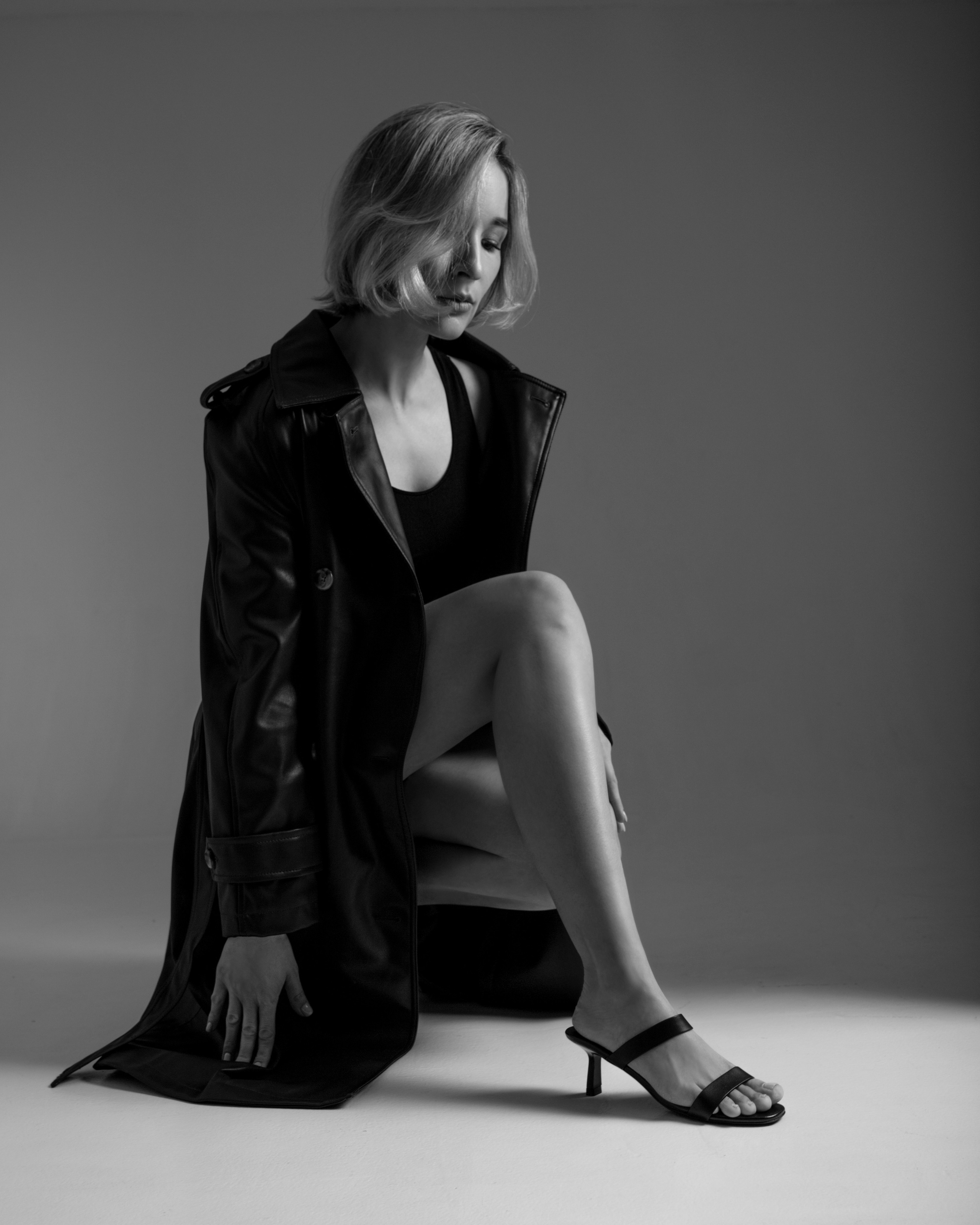 ЖЕНСКИЙ ПОРТРЕТ (МИНИМАЛИЗМ). Фотограф Иркутск.Дарья Казакова