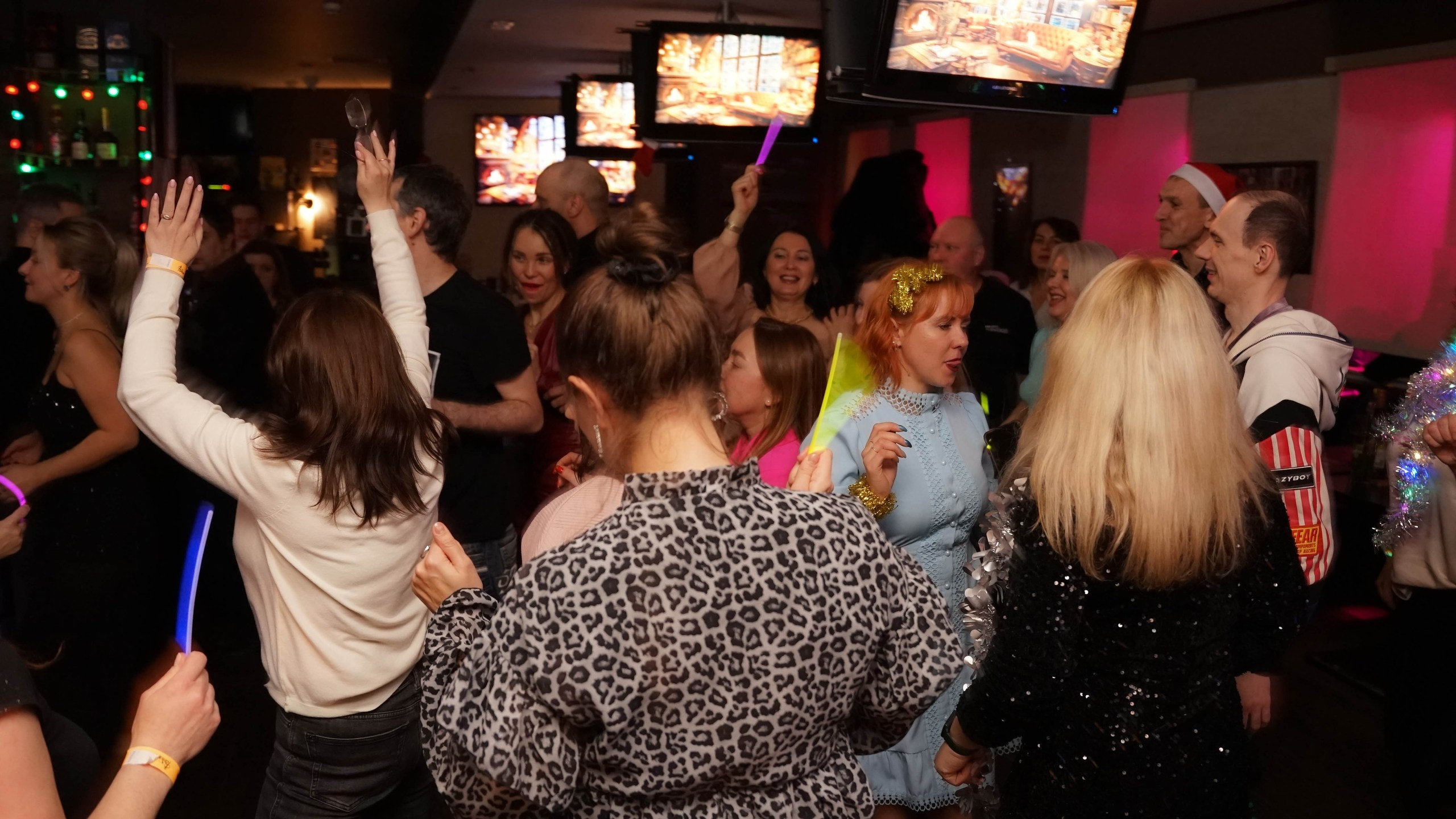 Новогодний корпоратив. Клубная вечеринка 23.12.23. Галерея Фантим