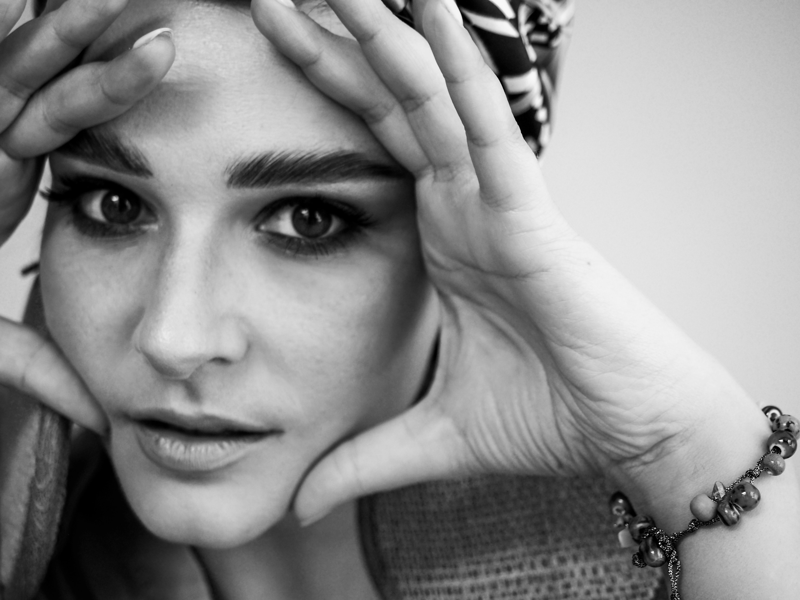 ПОРТРЕТ. ОЛЬГА РЭД: ВЫВОЖУ ЛИЧНОСТИ В МАСШТАБ | Лайф-коуч, Маркетолог и Арт-фотограф | Москва