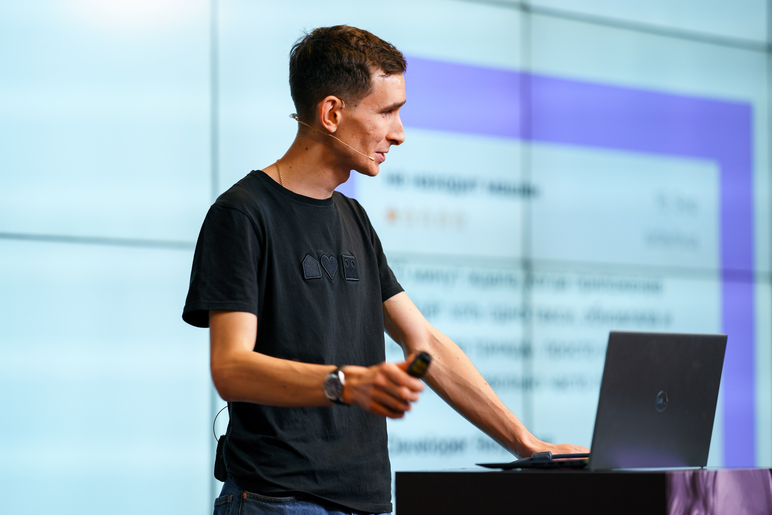 Aha! — 8 июля 2022. Фотобанк Матемаркетинг