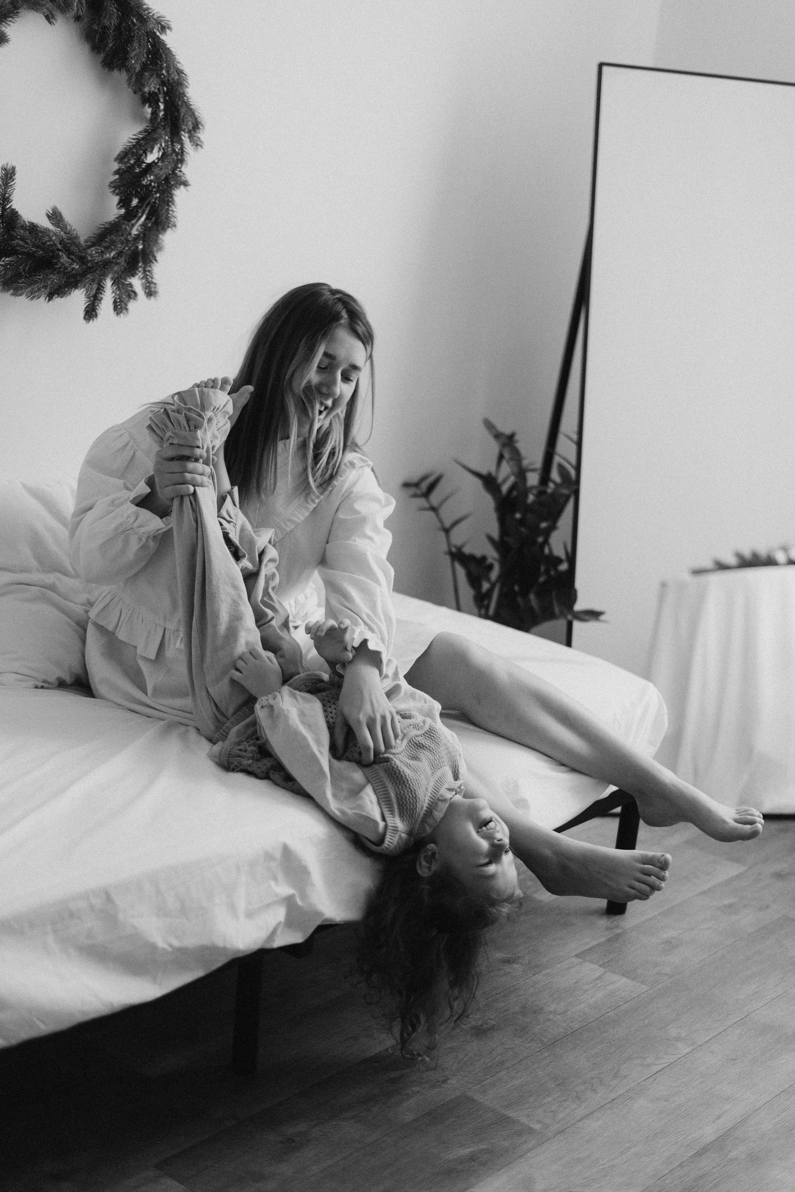 Женя, Ваня, Таисия и Есения. Главная