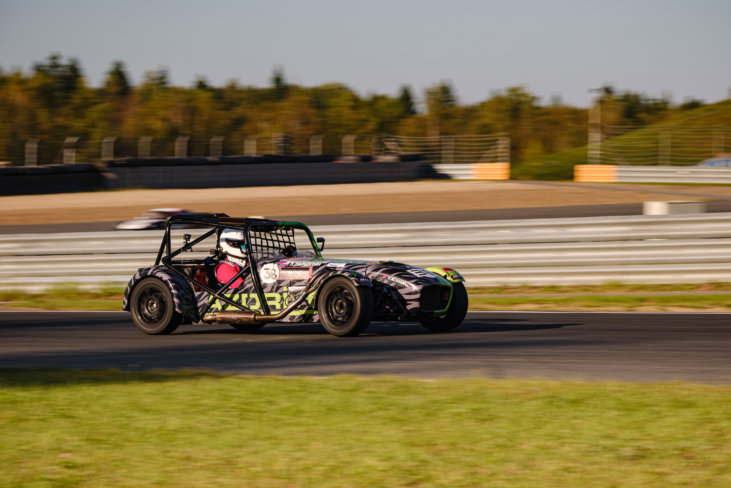 Российская серия гонок на выносливость. Авто и мотоспорт — фотограф Антон Медведев iCoguar