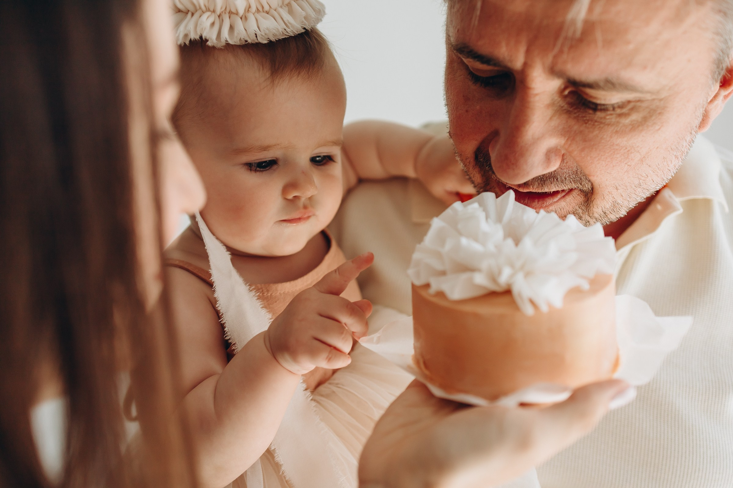 Семейная фотосессия к первому годику. Семейный фотограф в Волгодонске Краченцева Анна