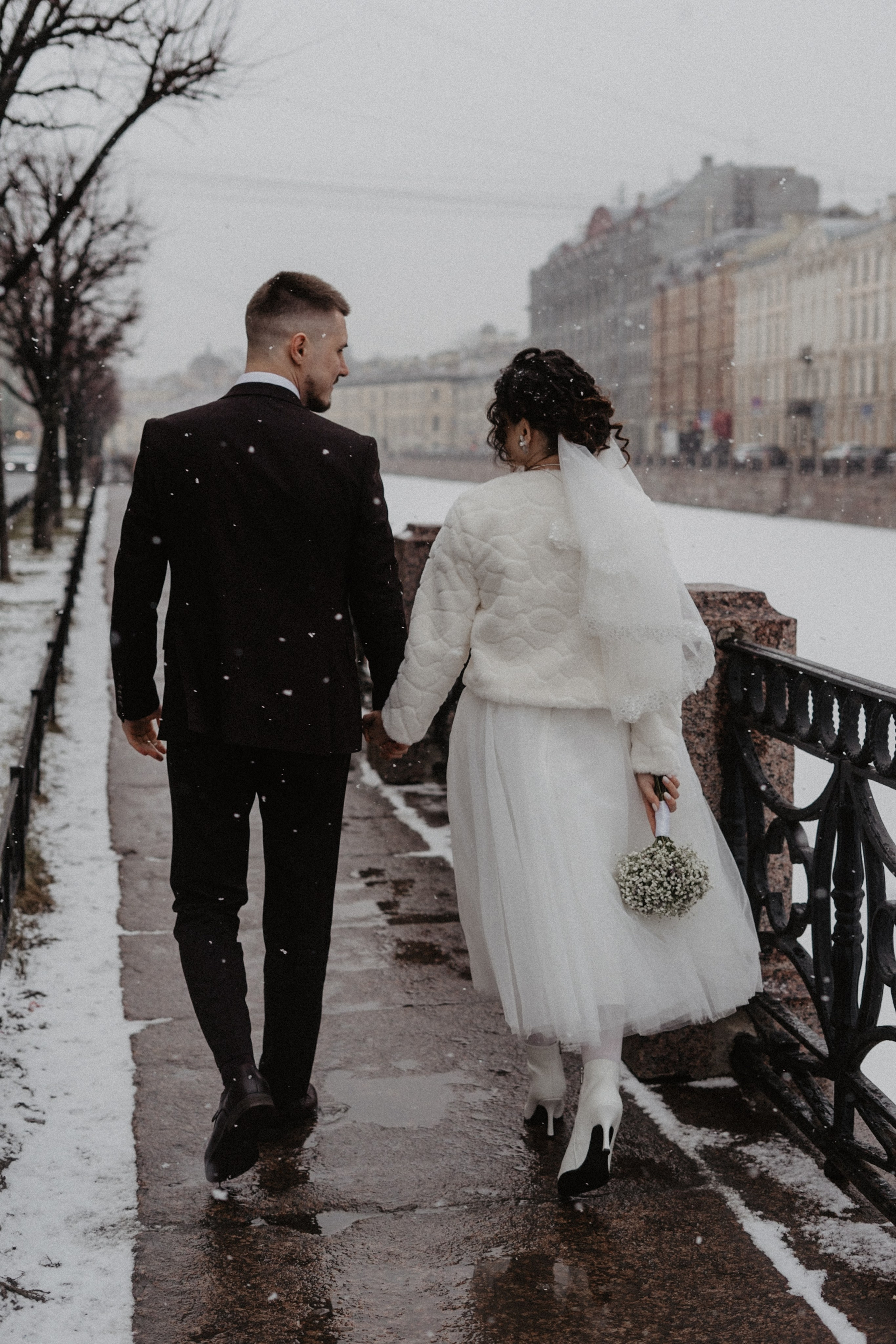 Ангелина & Антон | Пока идет снег. Контент фотограф в Санкт-Петербурге | Дина Альбур