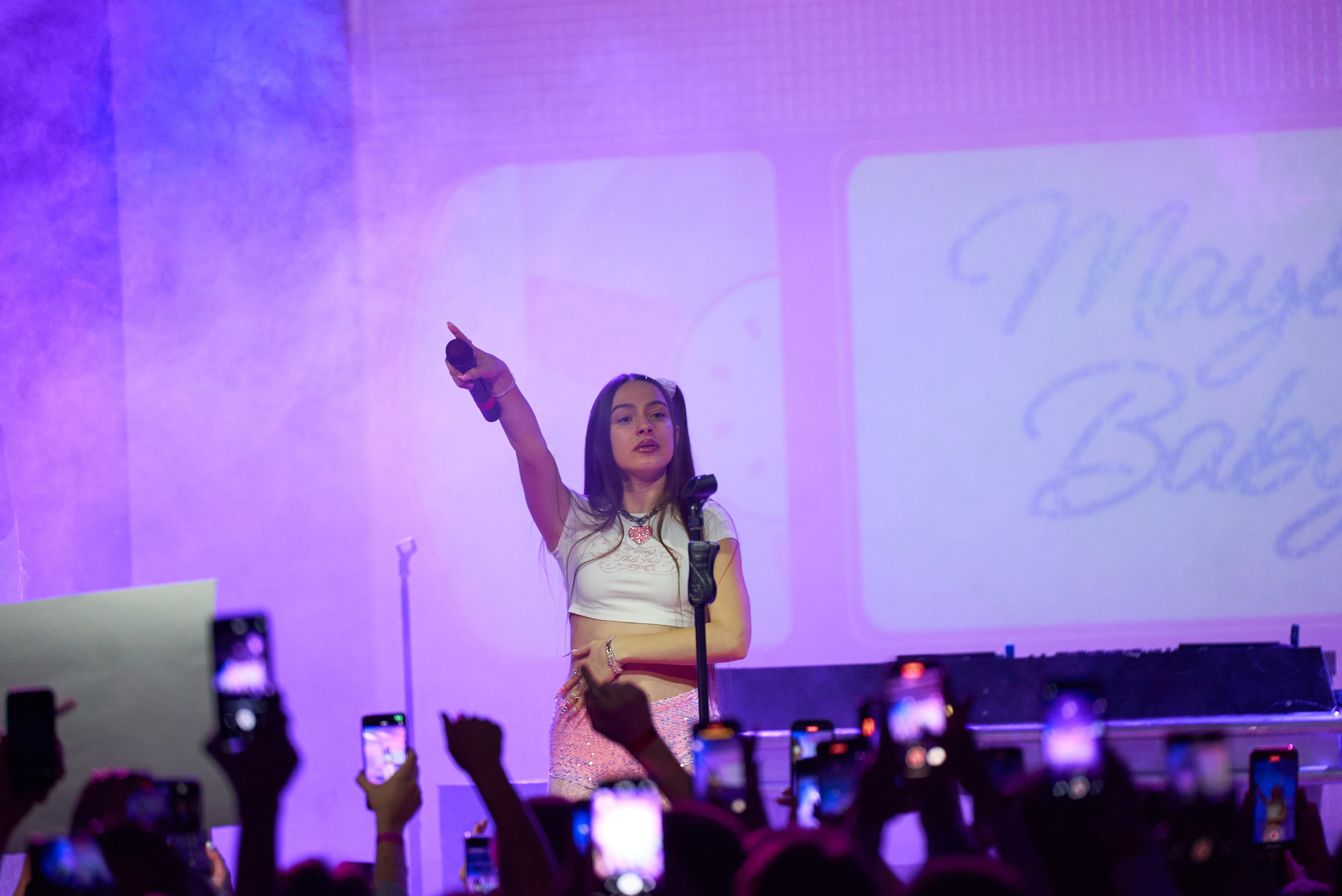 Мэйби Бэйби. TRINITY GRAPH