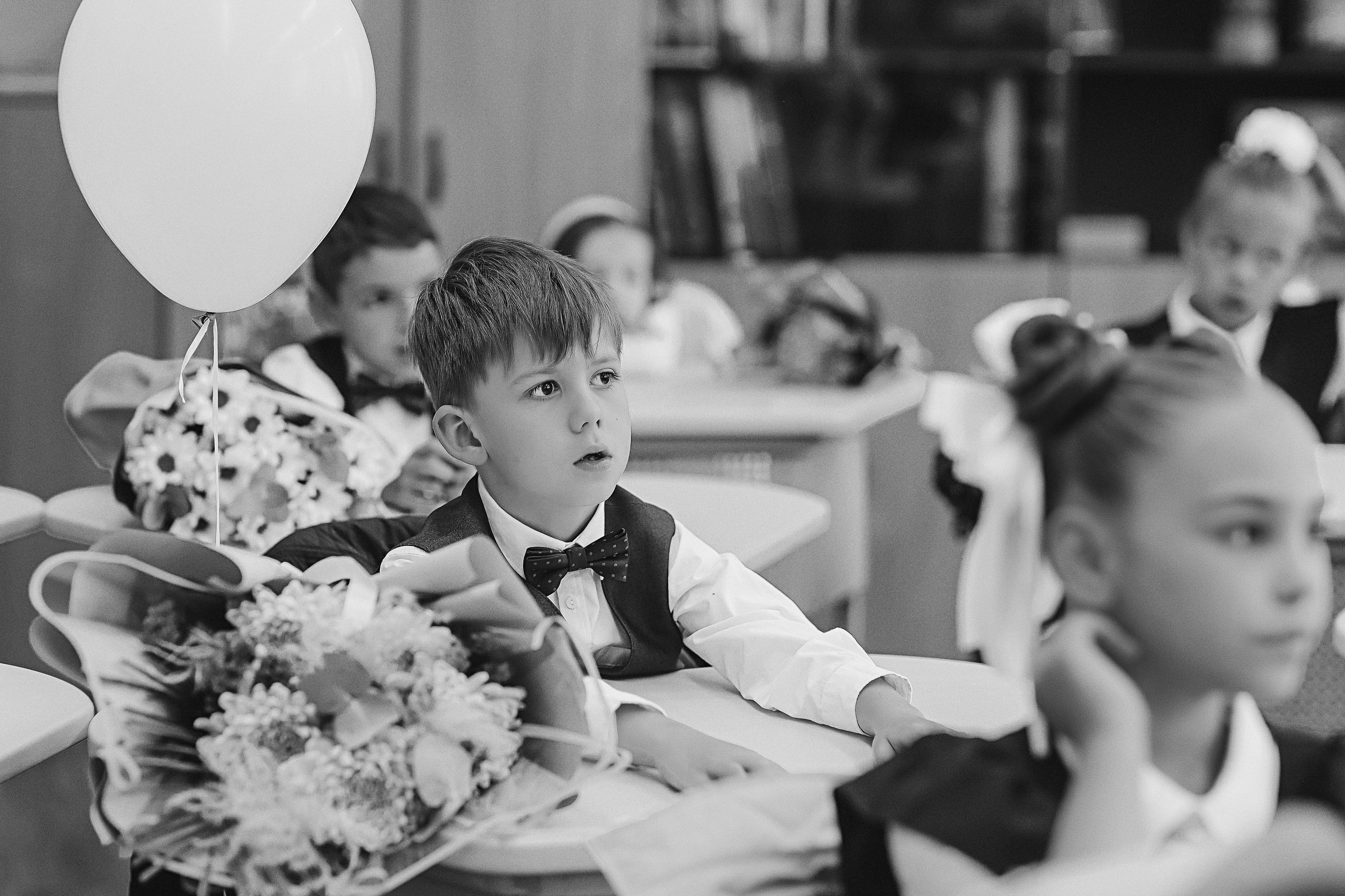 1 сентября линейка+кл час+портреты. Семейный фотограф Тюмень, фотограф на роды Салмина Мария