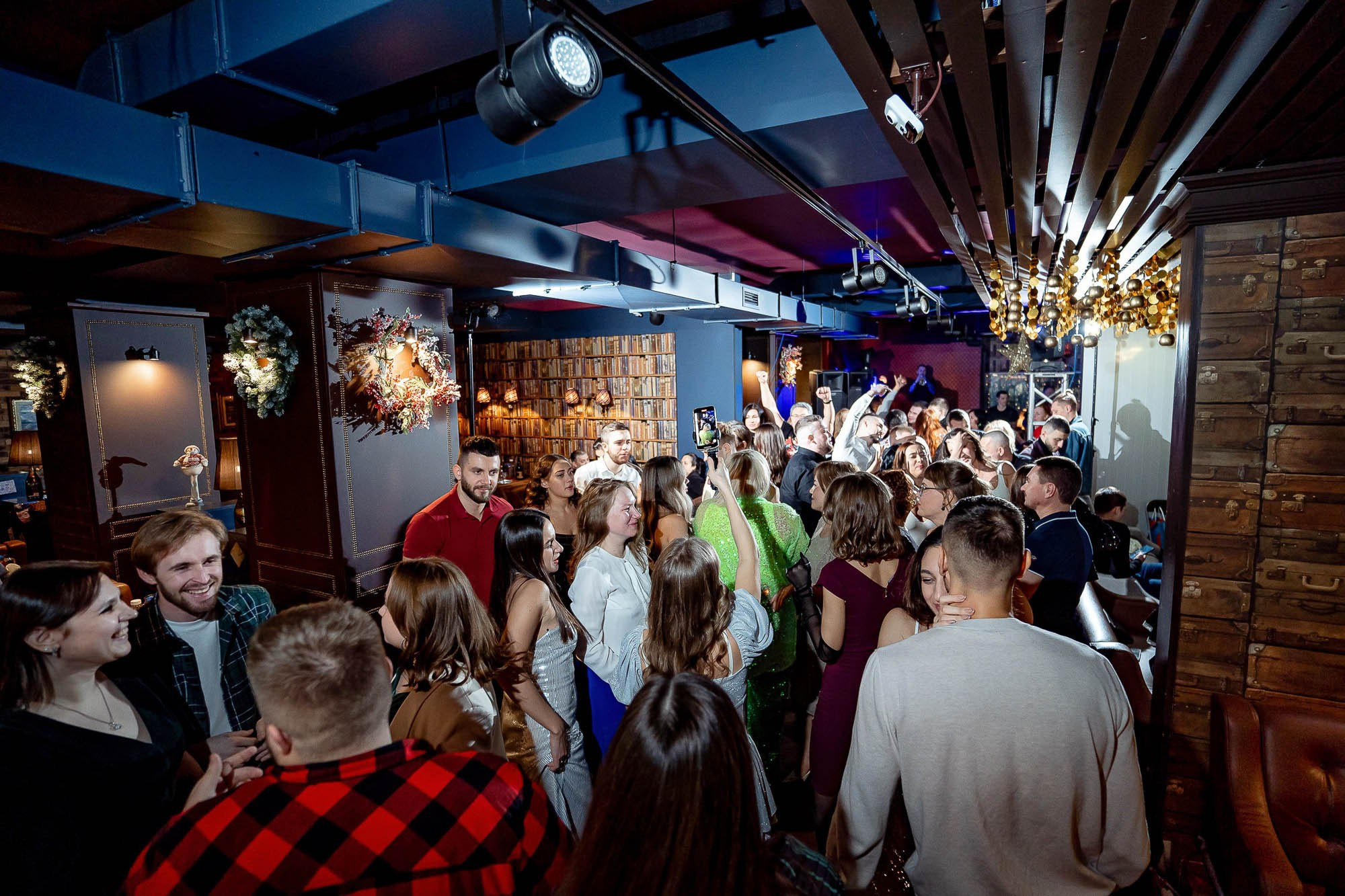 Новый год 2024 в Peoples. Сергей Кошкин. Репортажная и ивент-фотография в Сургуте