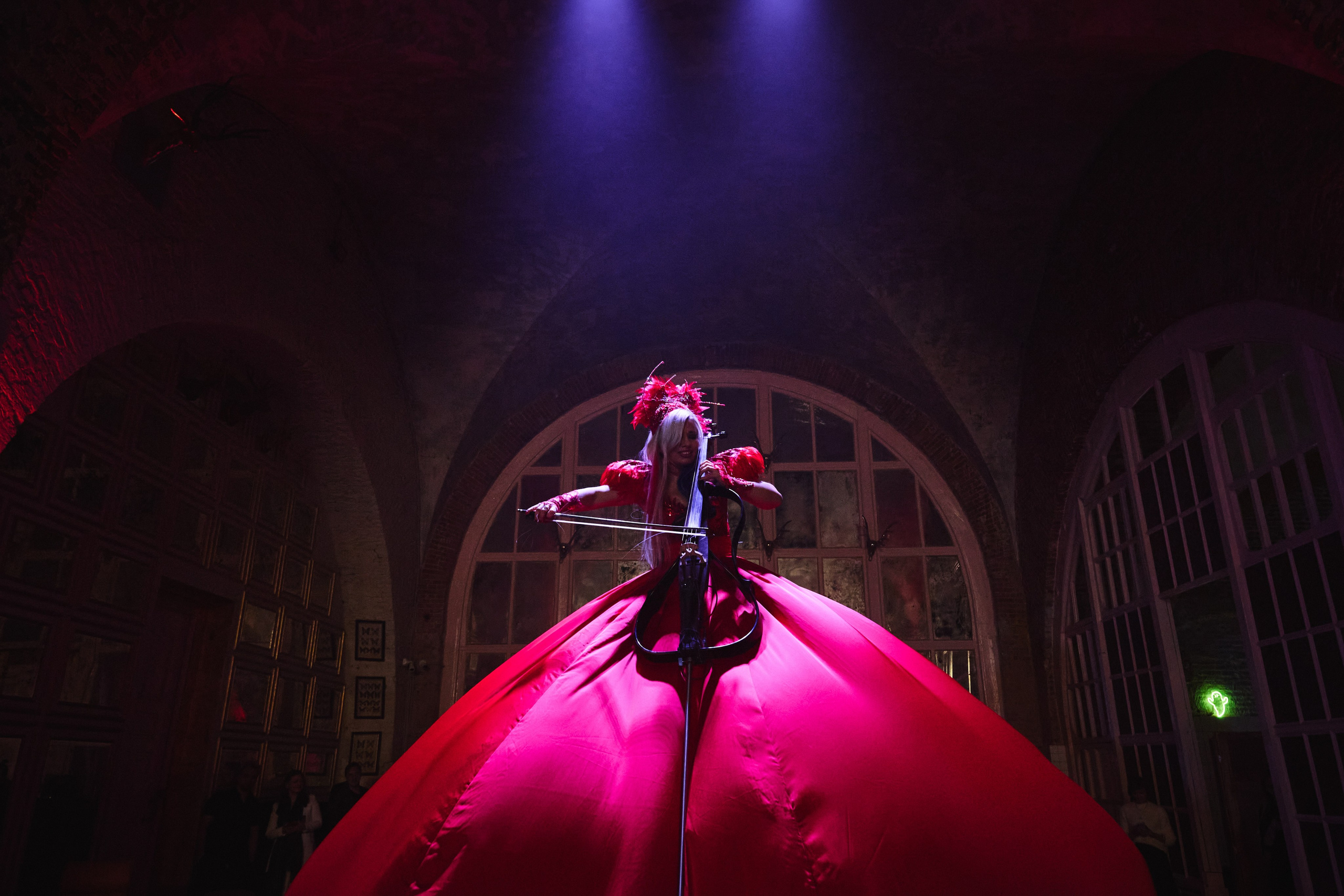 Альфа-Банк: Собрание Искусств в Санкт-Петербурге. КонТайм: профессиональная съемка для организаций