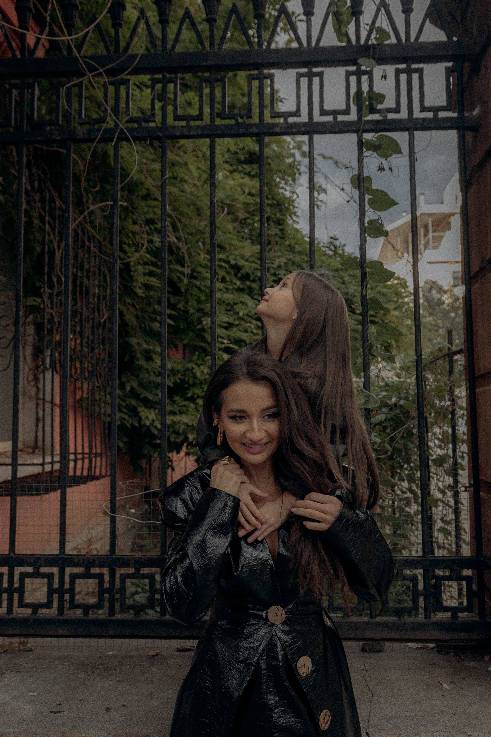 Алина и Николь. Условия и стоимость