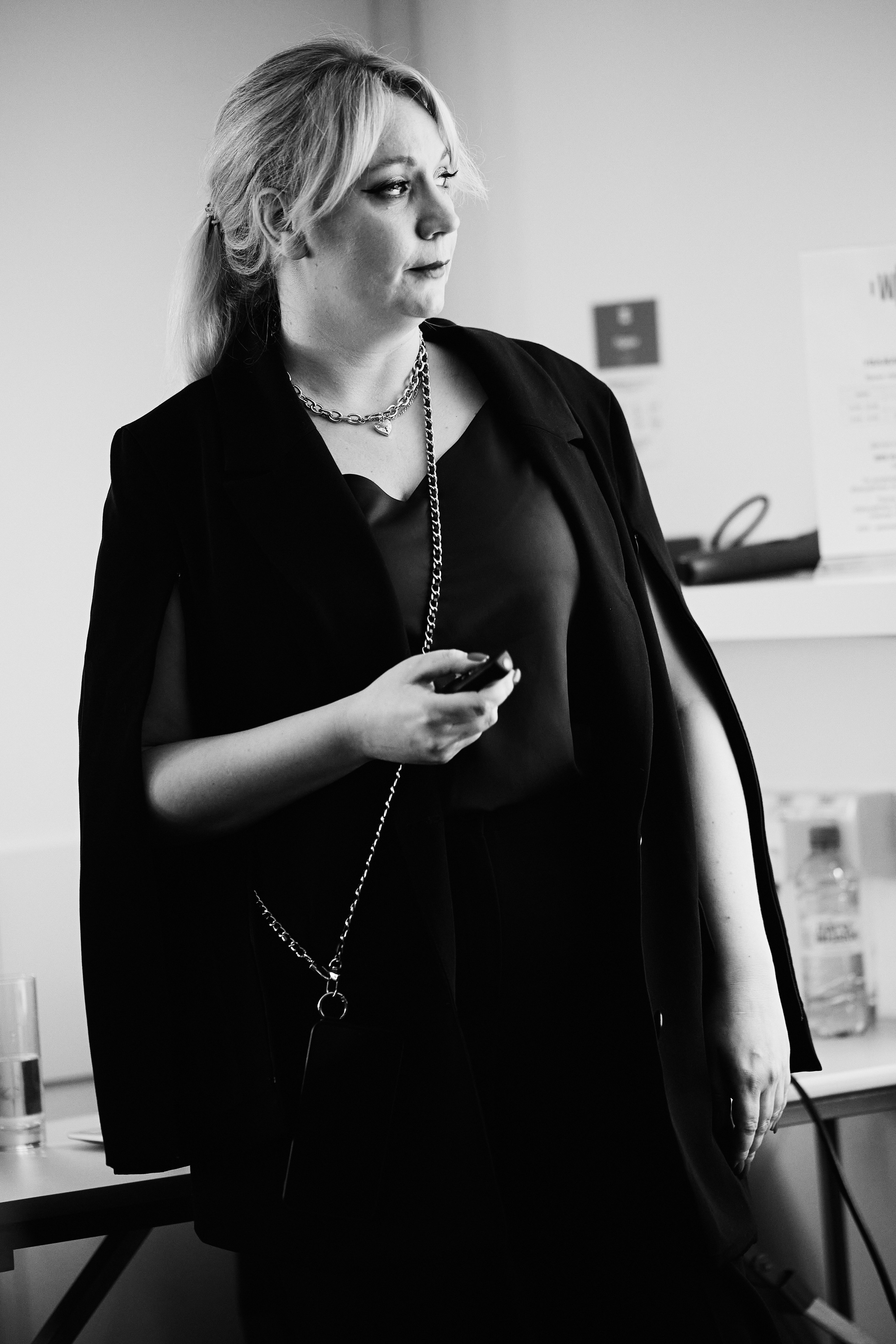 Презентация MR Group в ibis 23.04. Свадебный репортажный фотограф краснодар максим дремов дрёмов фотосессия студия цена