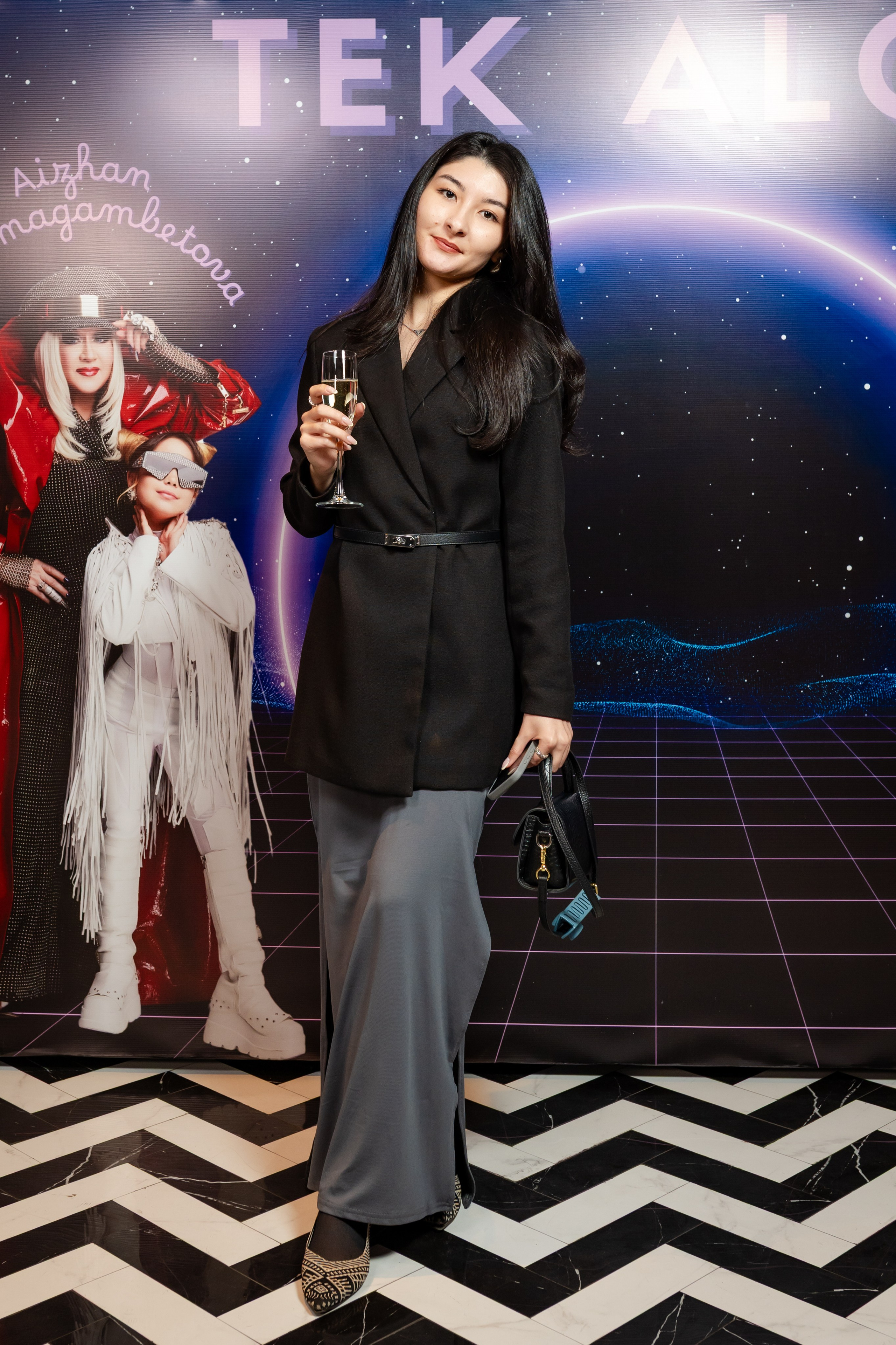 Репортажная фотосъёмка мероприятий в Алматы — презентация клипа | Jora Abramov фотограф. Коммерческий и репортажный фотограф в Алматы — Jora Abramov