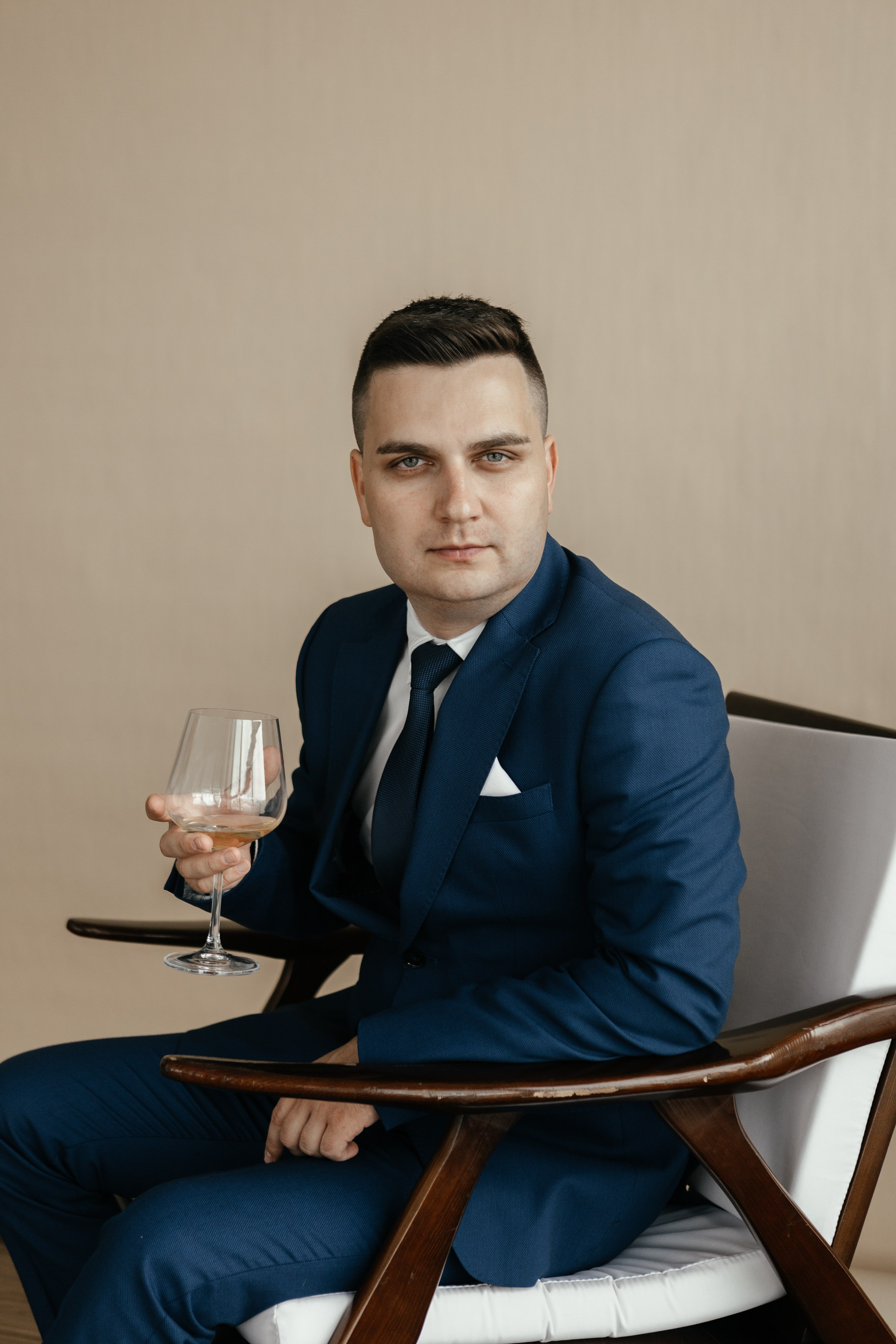 Свадебный фотограф Уфа — Руслан ГабдлисламовЖивые эмоции, красивые кадры, воспоминания на всю жизнь.Работаю по всей Республике Башкортоста. Свадебный фотограф Уфа Руслан Габдлисламов