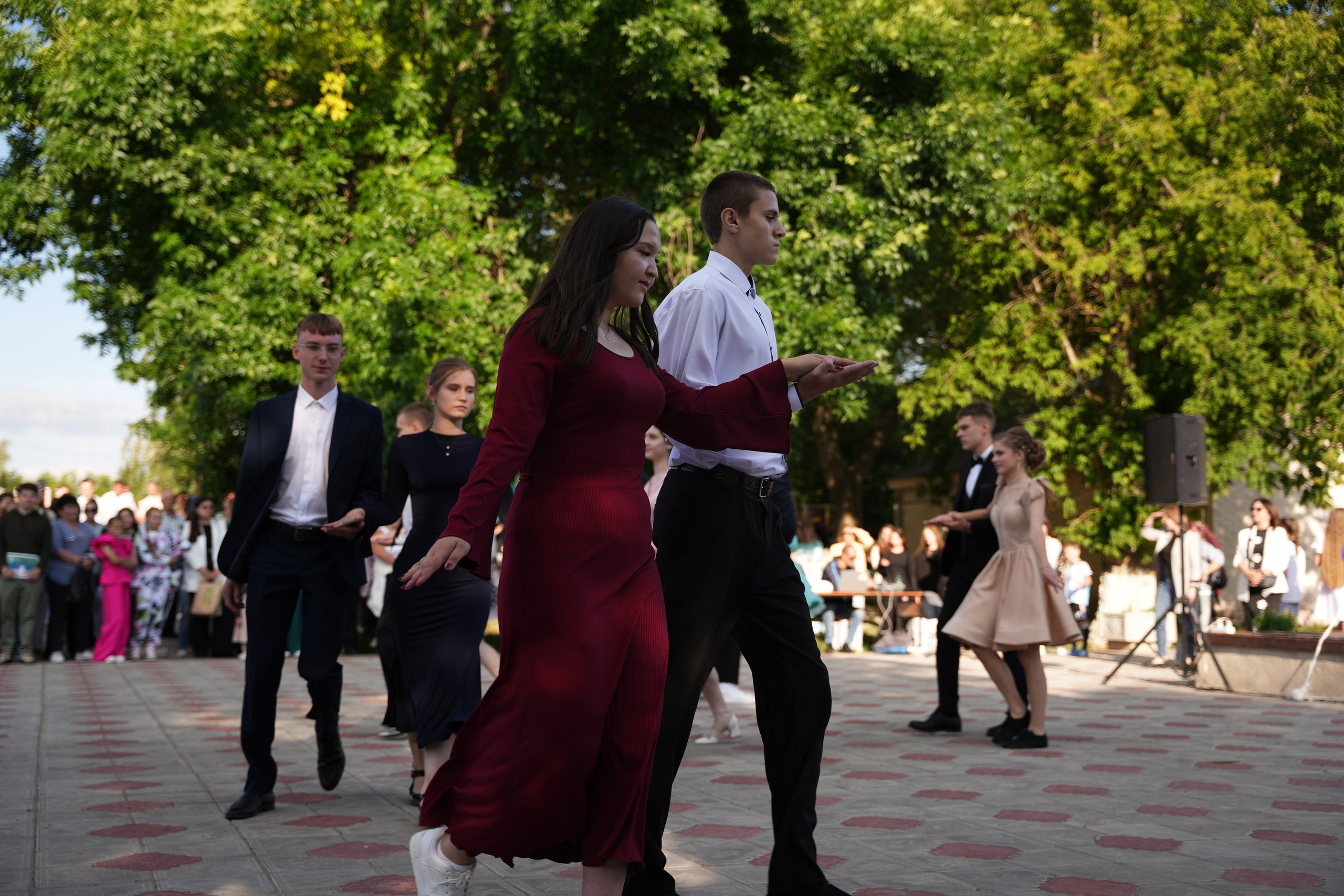 Выпускной в парке. Ольга Плаксина фотограф в Саратове